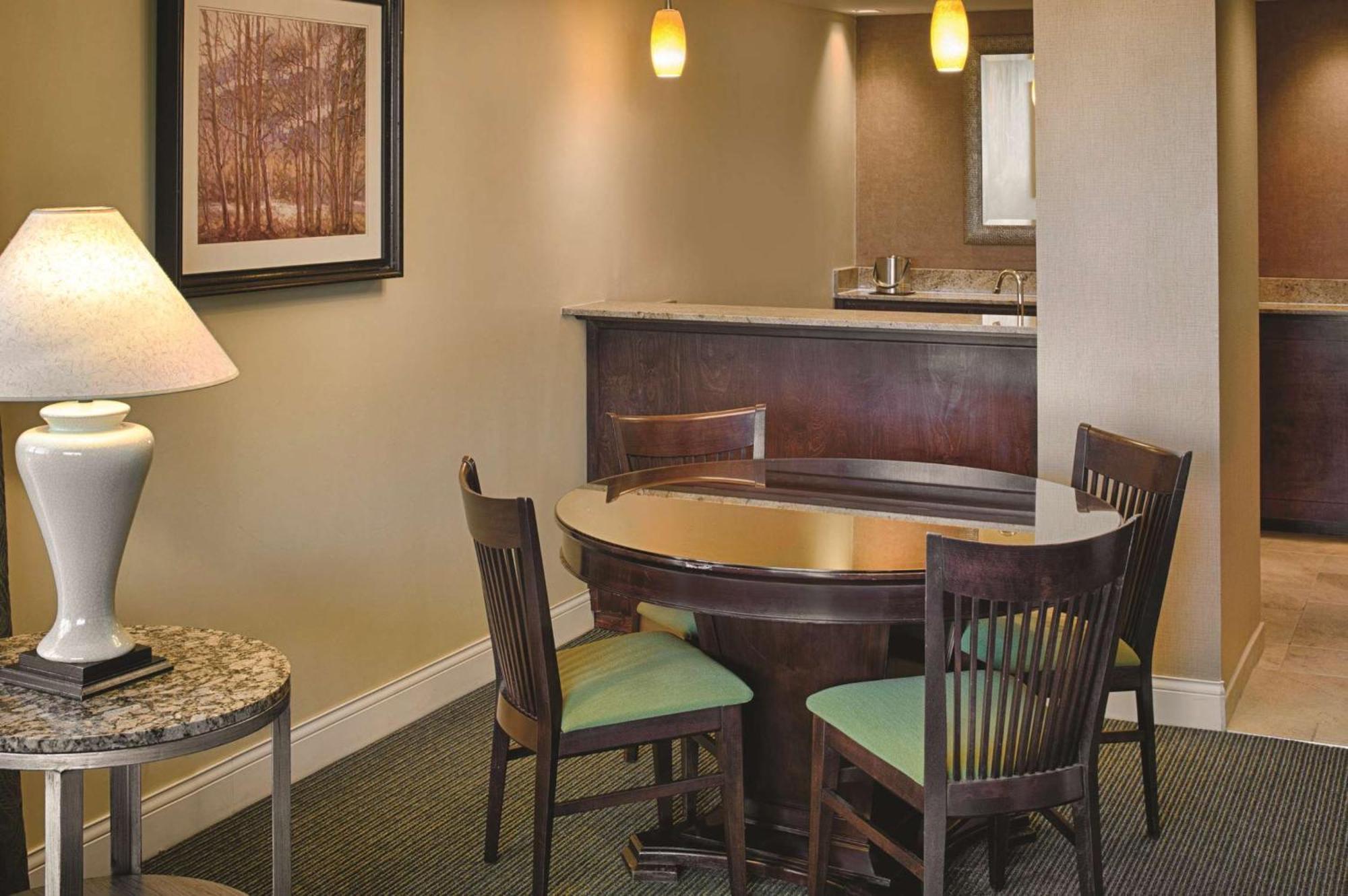 King Suite with Balcony - Mountain View