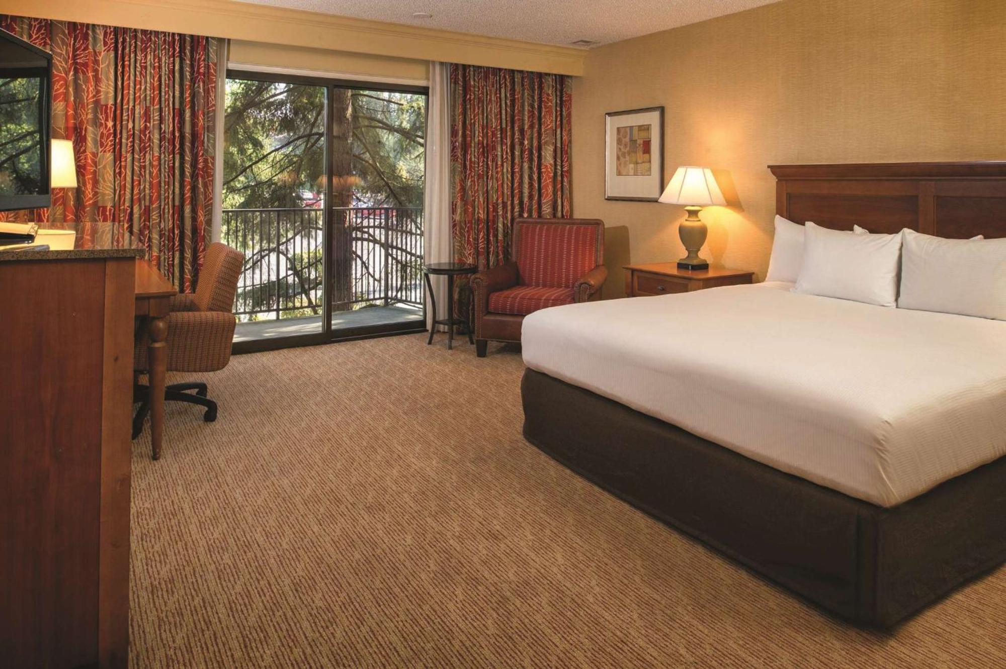 Queen Room Balcony