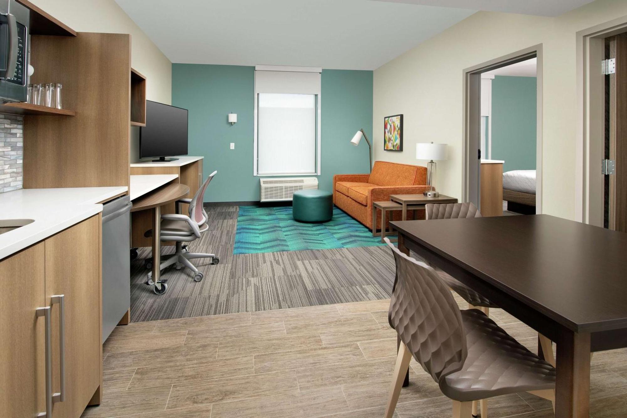 One-Bedroom King Suite Non-Smoking