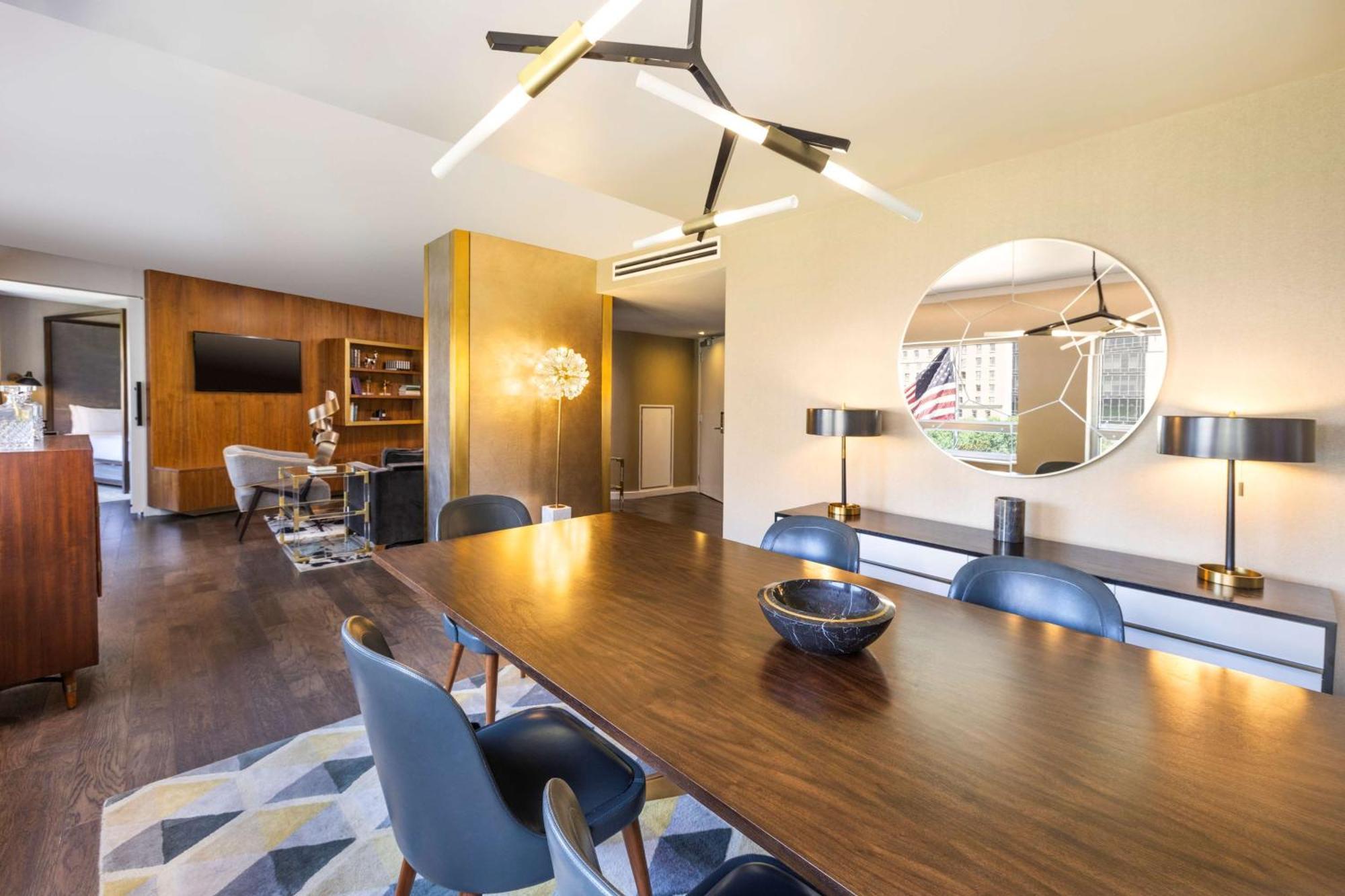 One-Bedroom Presidential King Suite,1552334659:JPEG