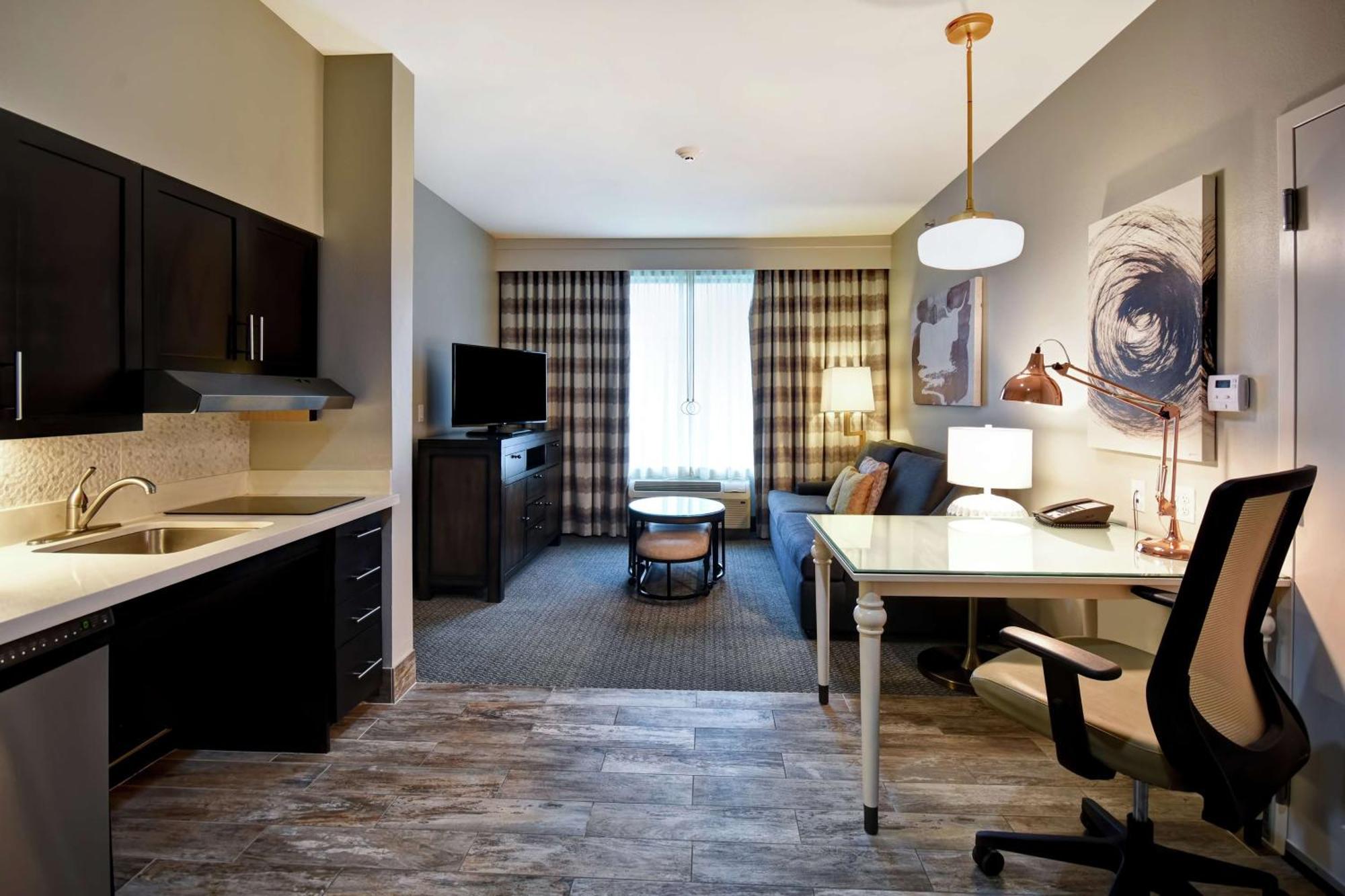 King Suite Mobility Access or Non-Smoking
