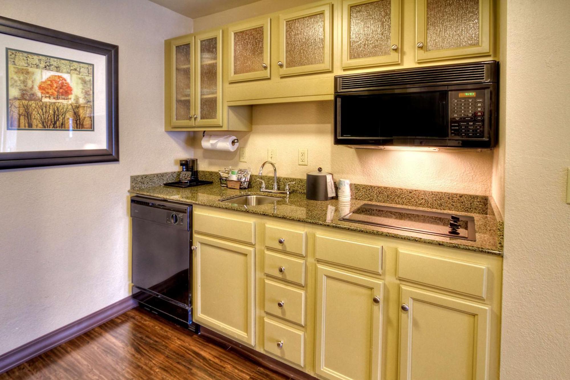 One-Bedroom King Suite Kitchen