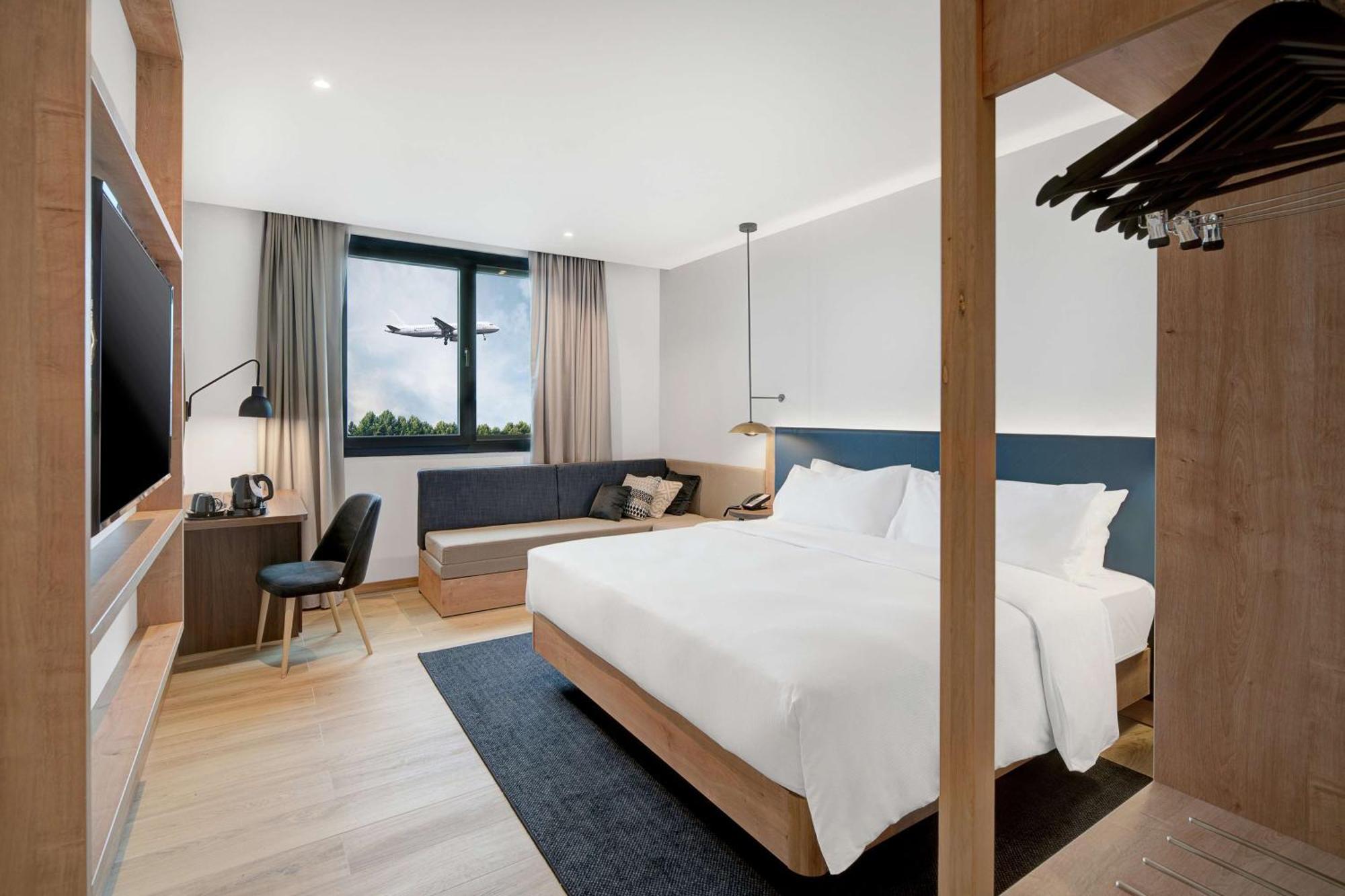 Superior King Room