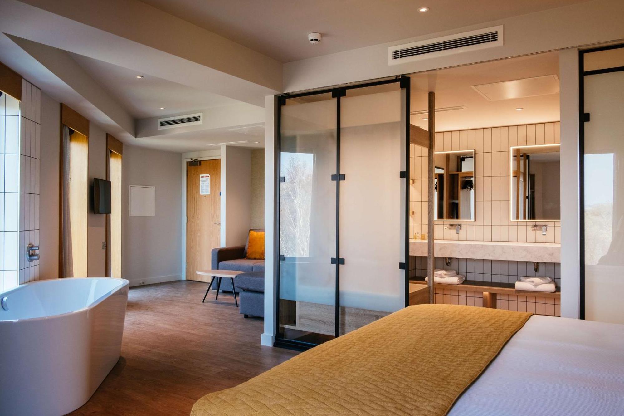 Deluxe King Room