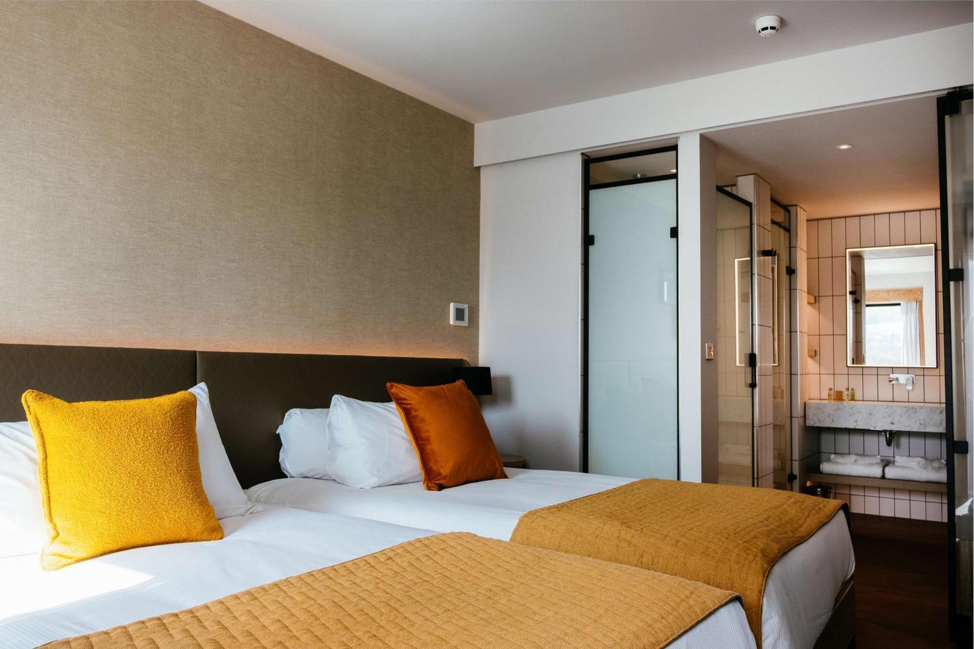 Twin Room Valley View