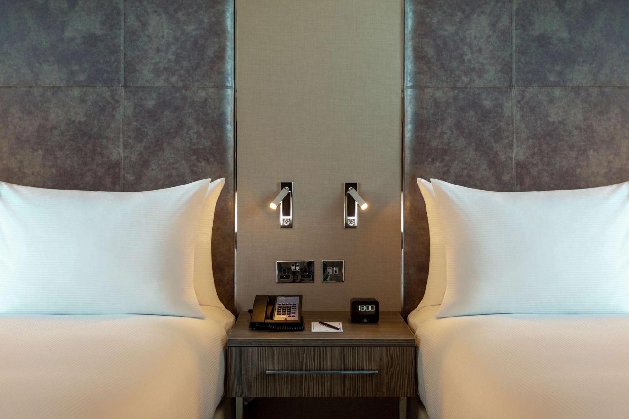 Queen Room Shower over bath