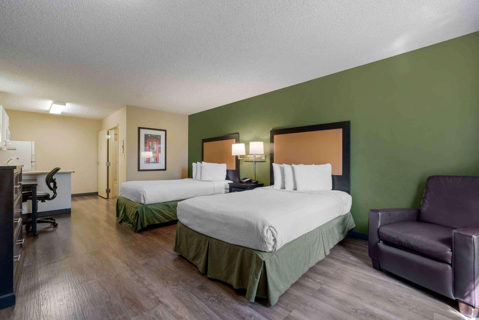 Studio 2 Double Beds Non-Smoking