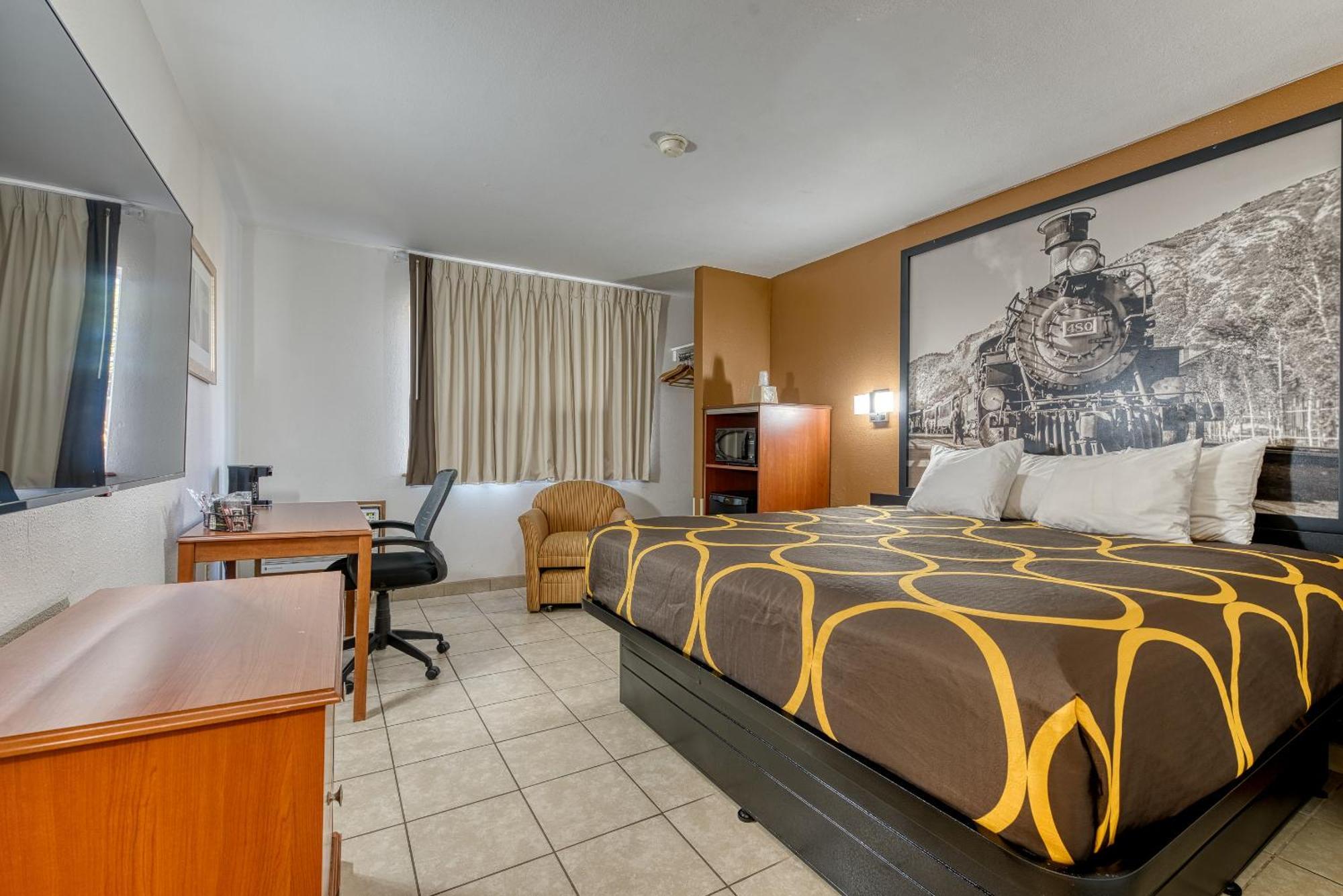 King Room - Dog Friendly - Non-Smoking