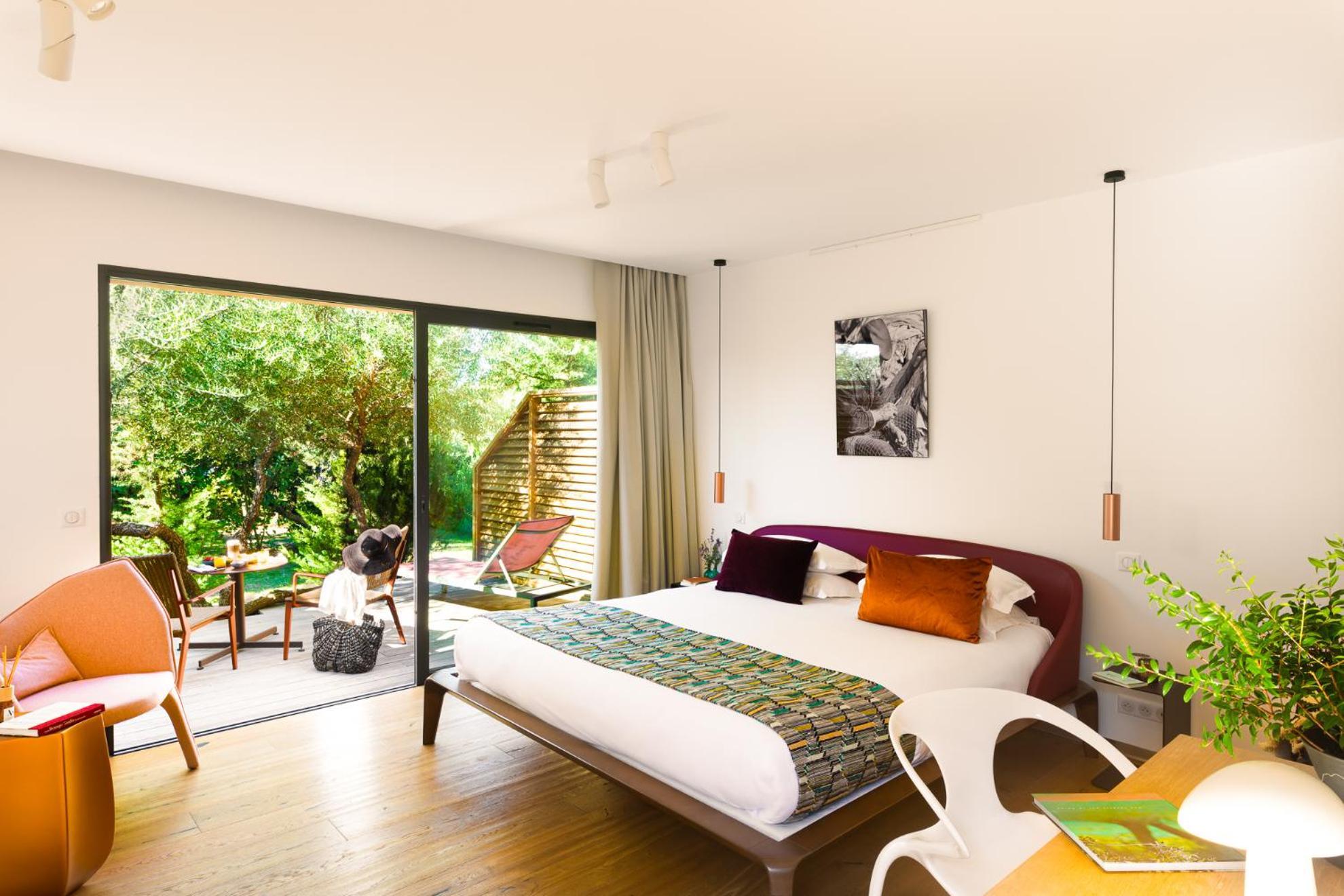 Deluxe Double Room Garden View
