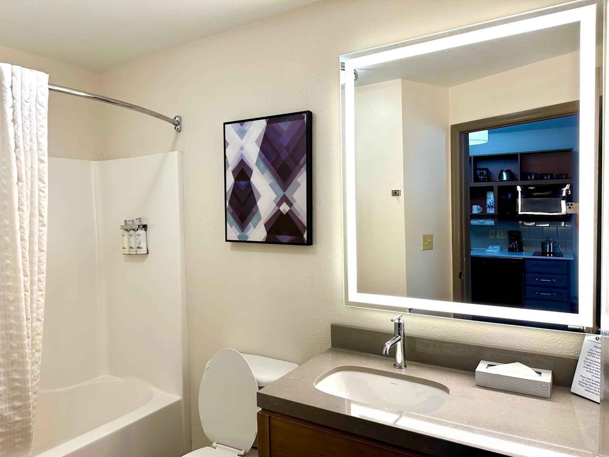 King Studio Suite