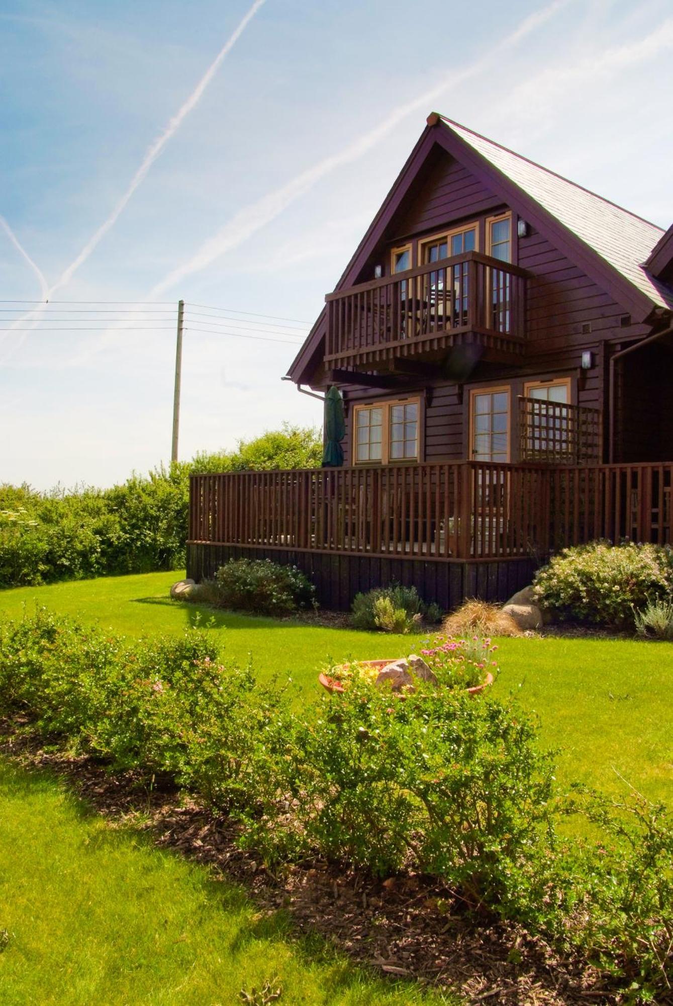 Scandinavian 3 Bedroom Lodge Dog Friendly