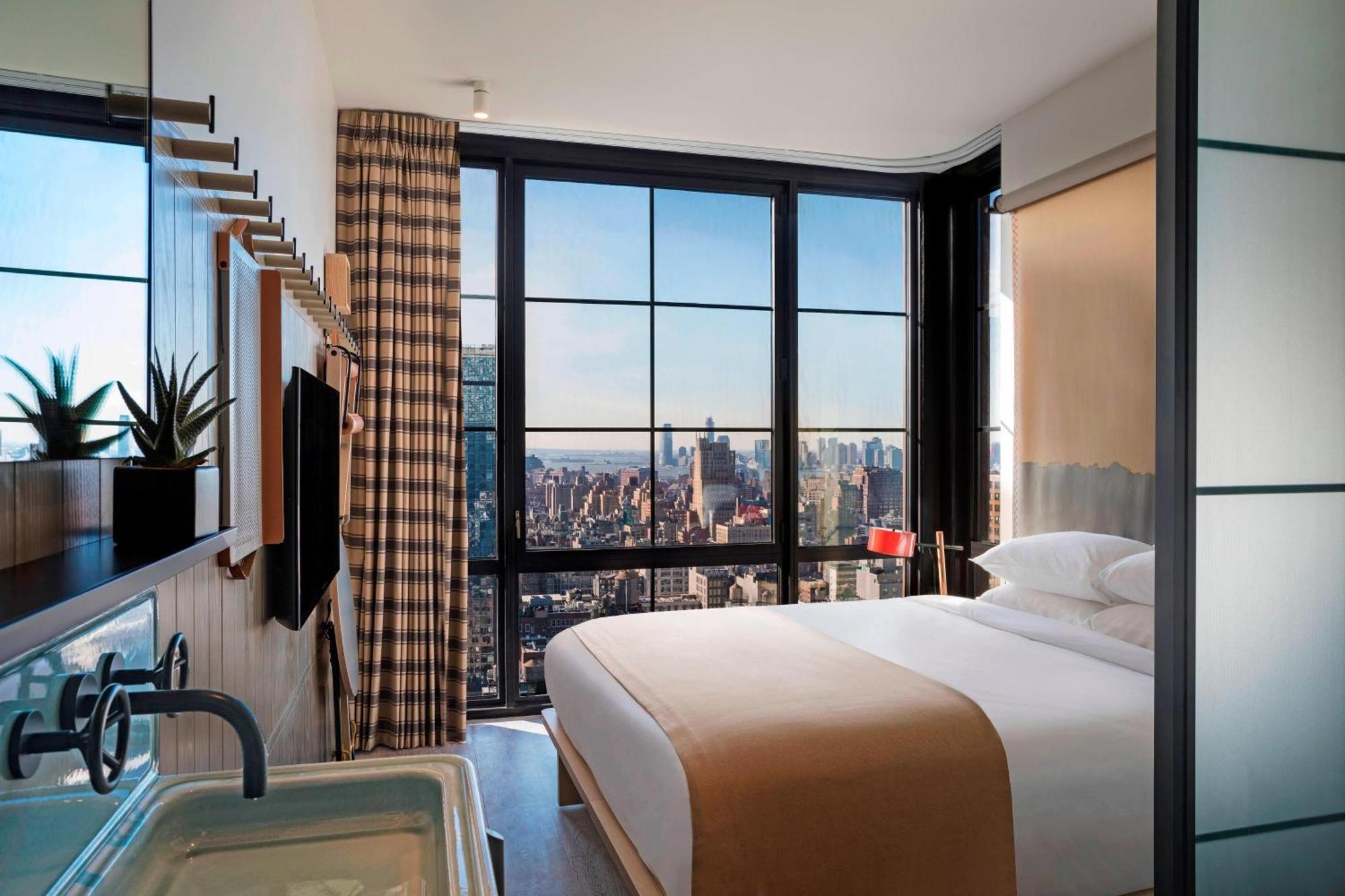 King Room Landmark View