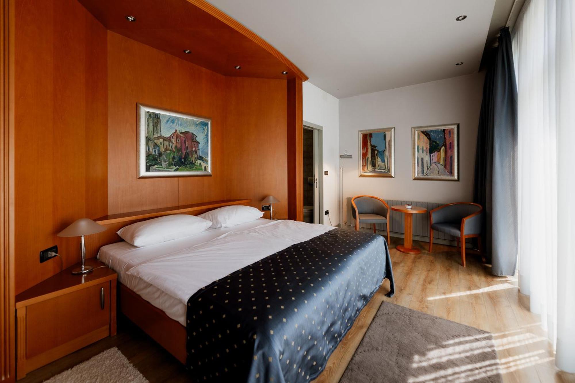 Deluxe Double Room with Balcony