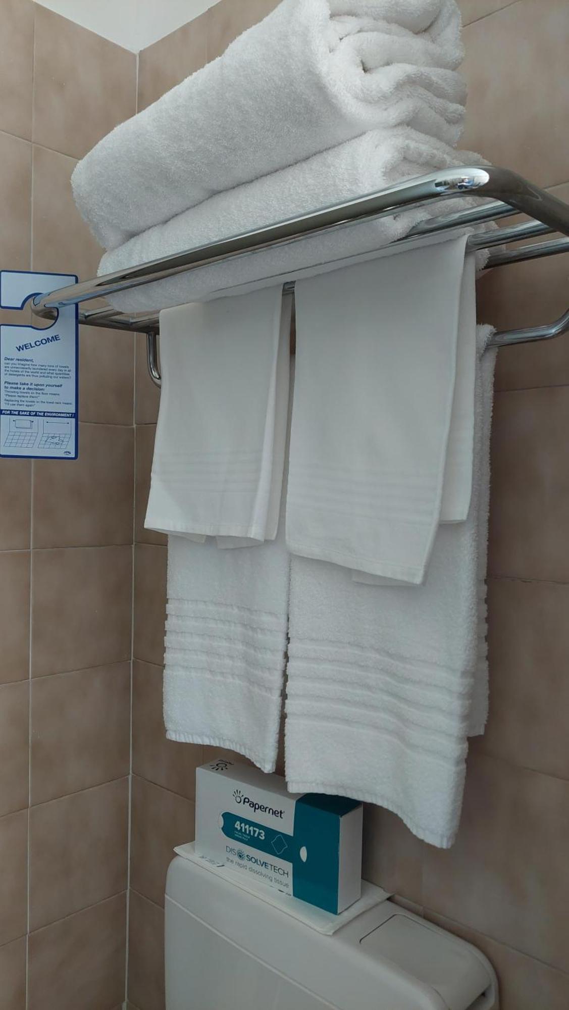 Double Room,1553438416:JPEG