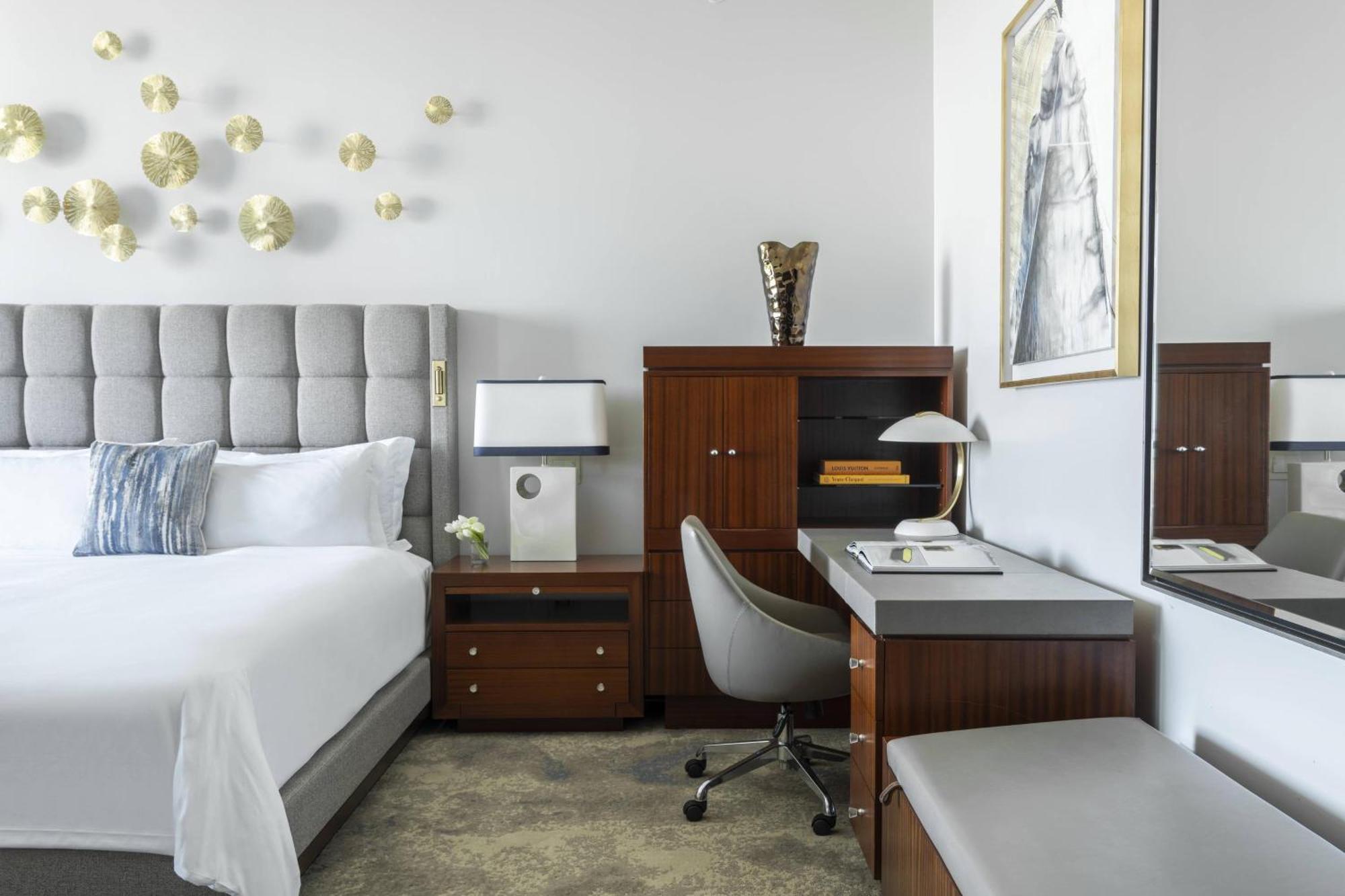 Ocean View Room 1 King Bed