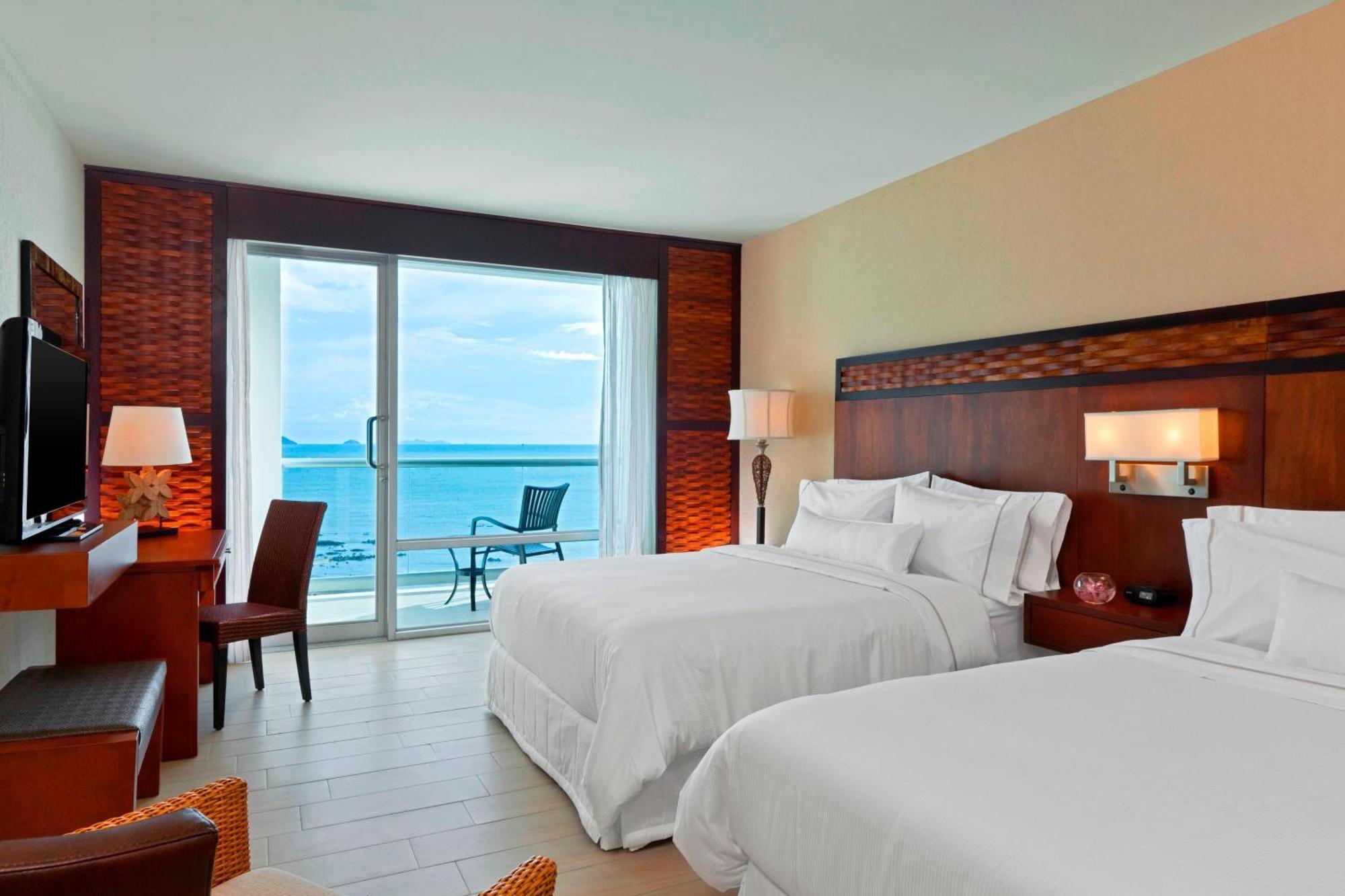Deluxe Guest room 2 Queen Ocean view Balcony,1584499375:JPEG