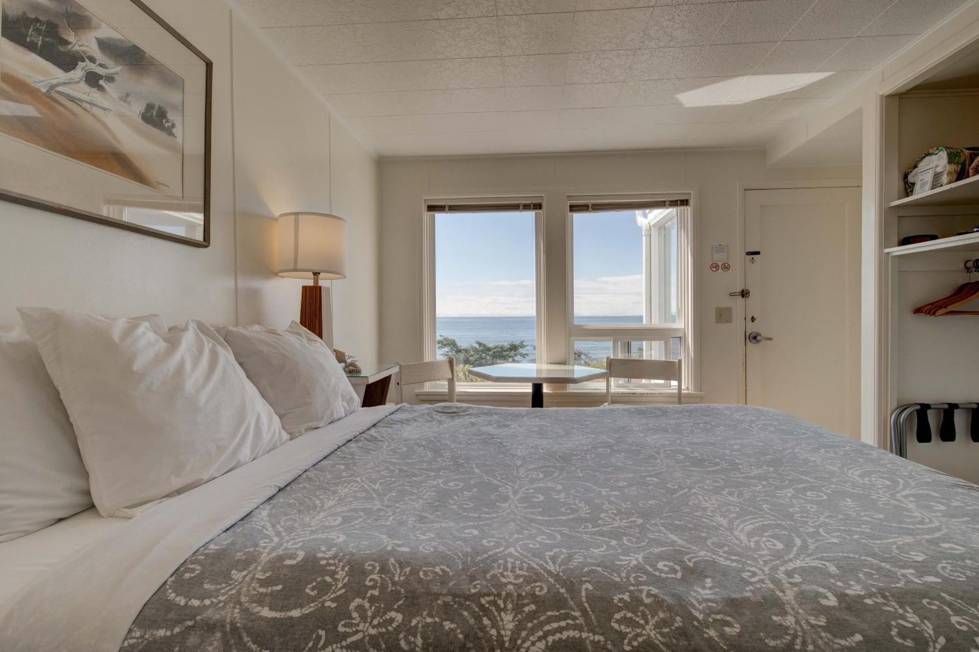 1 Queen Cottage Ocean View