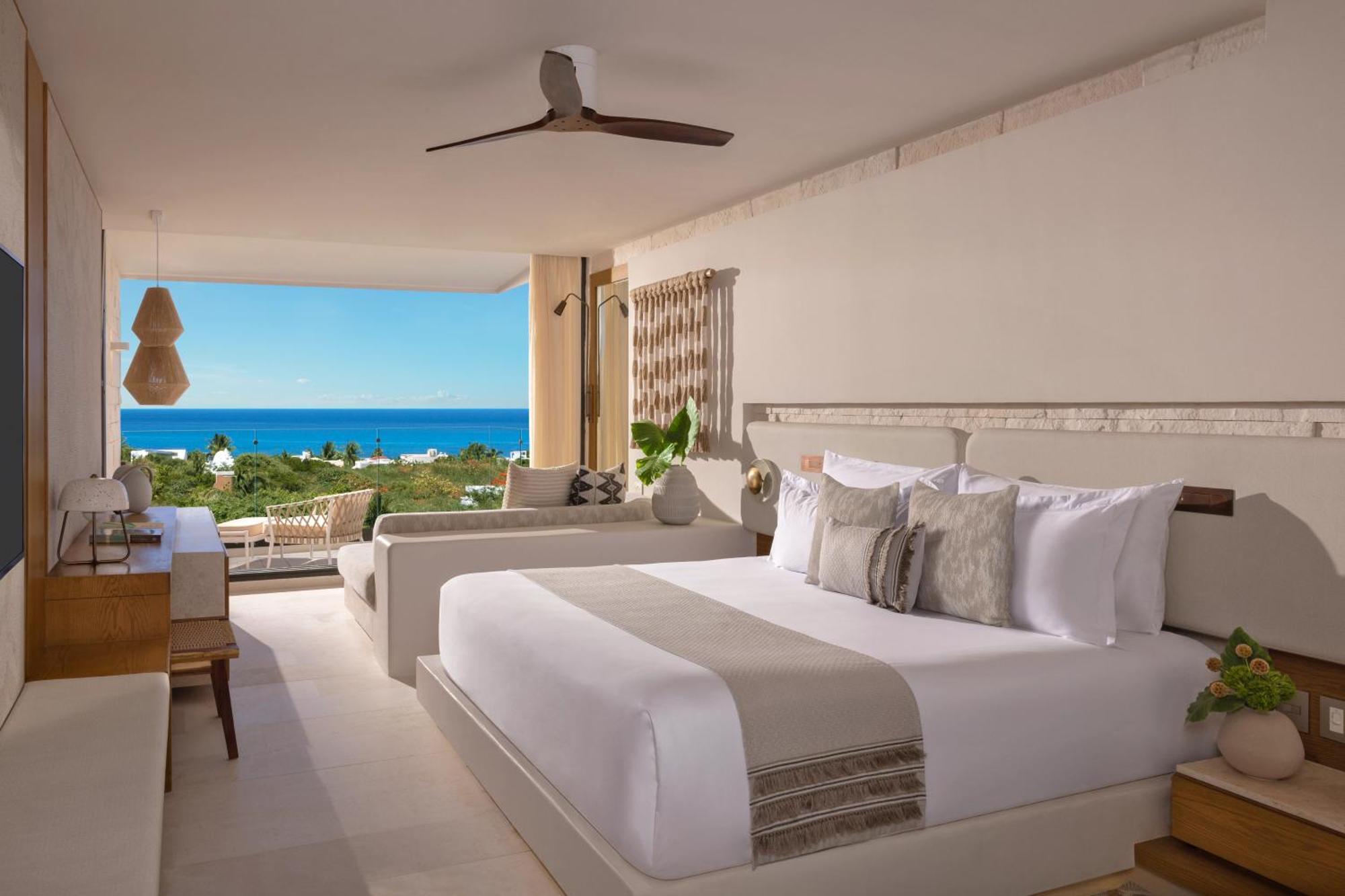 Junior King Suite Partial Ocean View