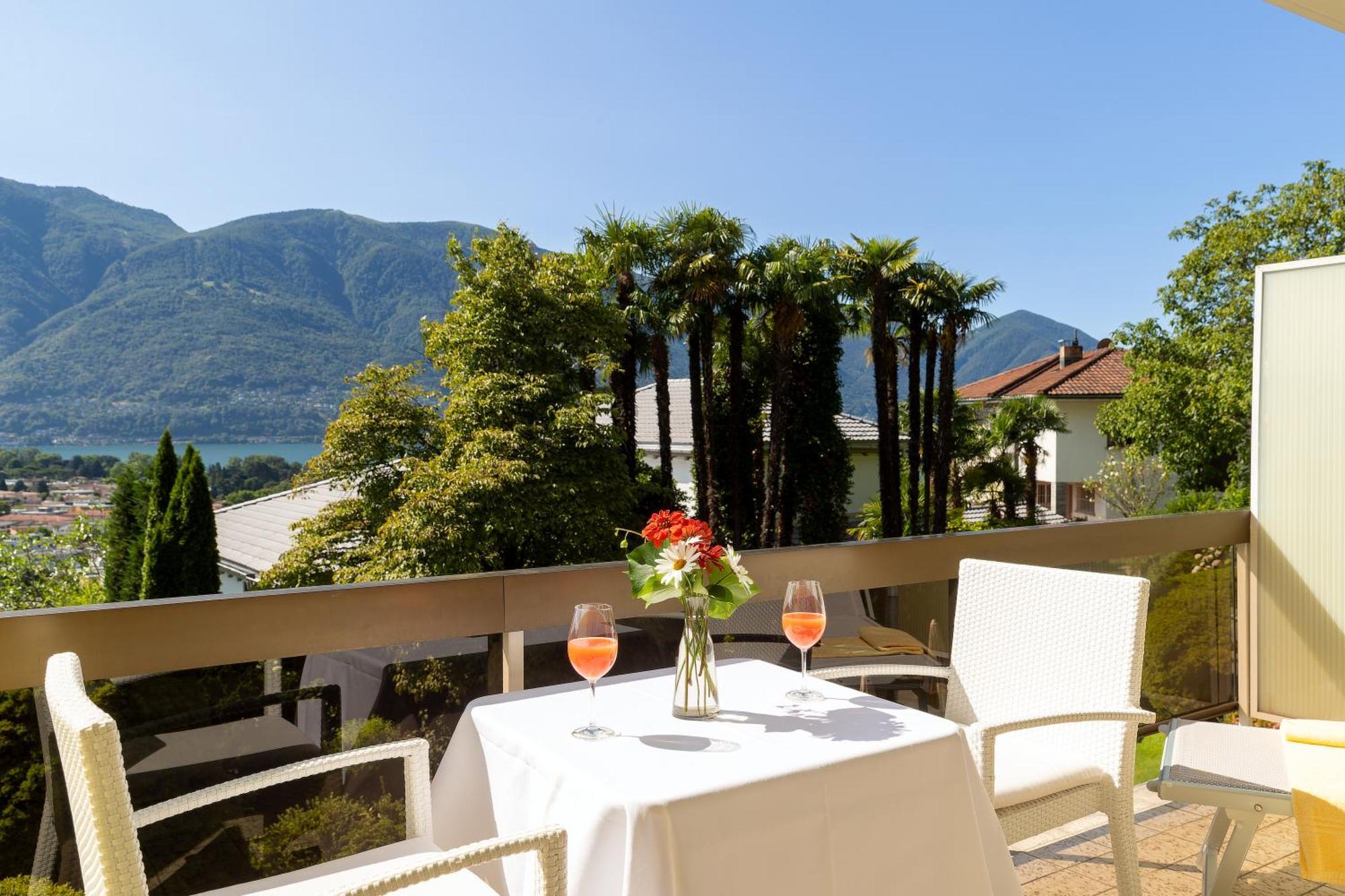 Superior Double Room Balcony Lake View