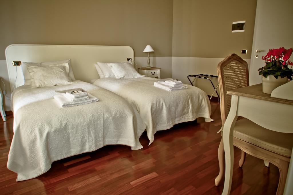 Double or Twin Room,155530988:JPEG