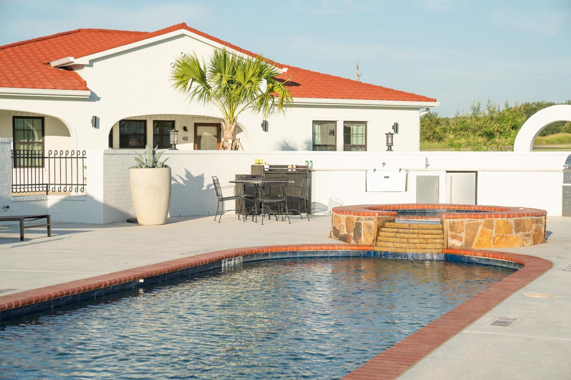 One-Bedroom Villa