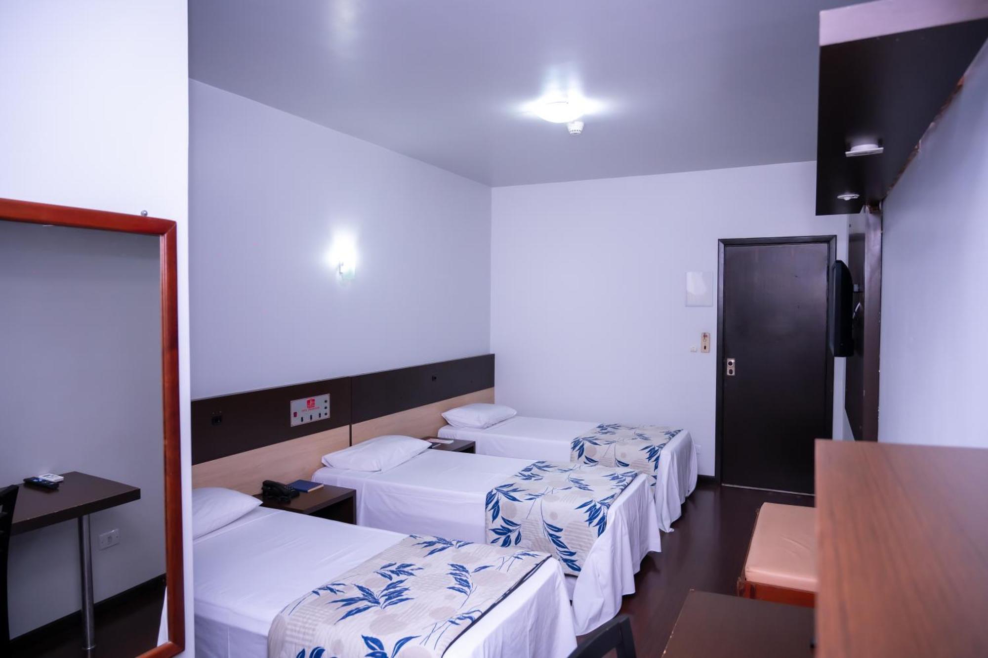 Quarto Triplo Standard