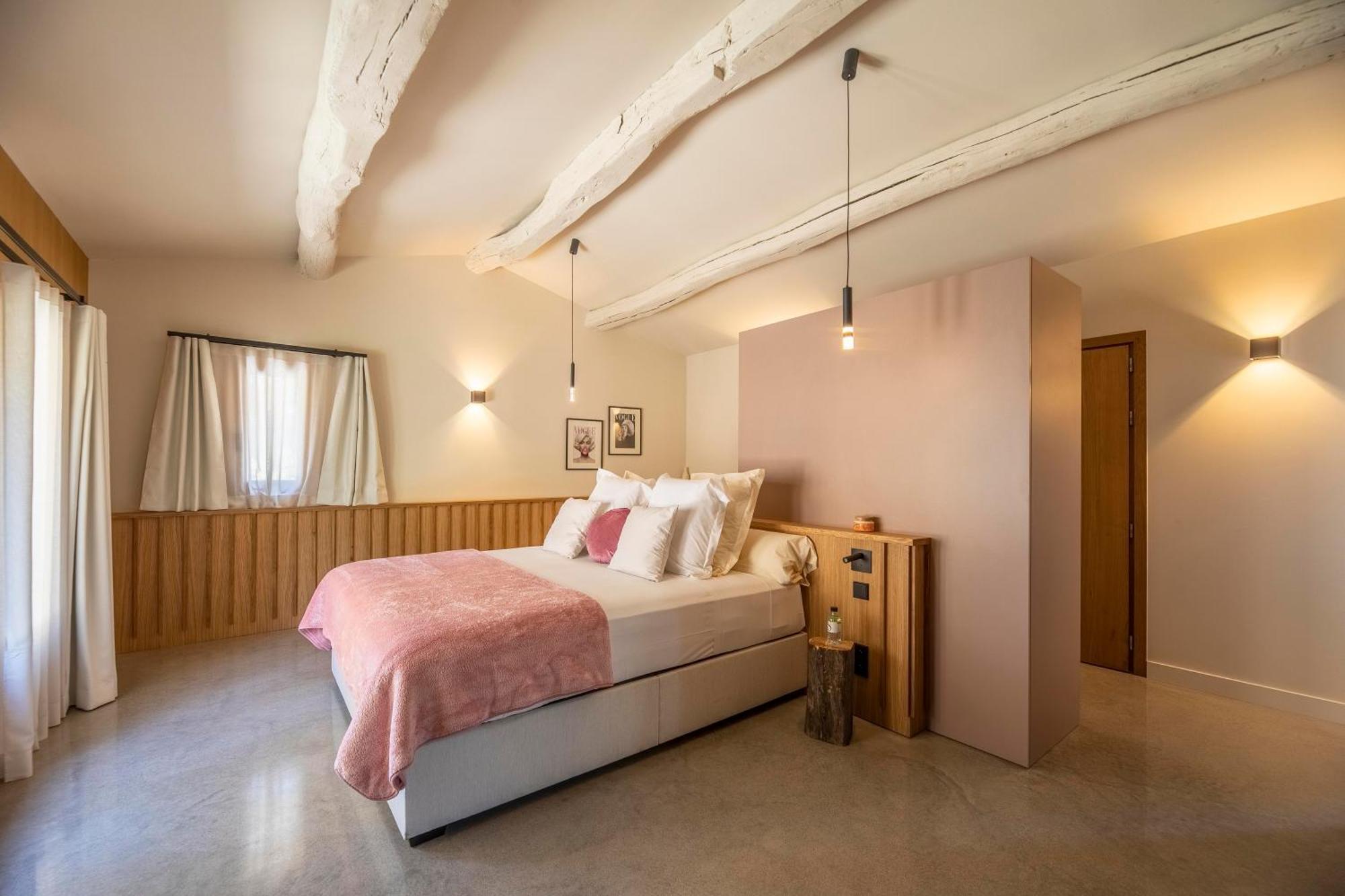 Suite Traditionnelle avec Baignoire Exterieur