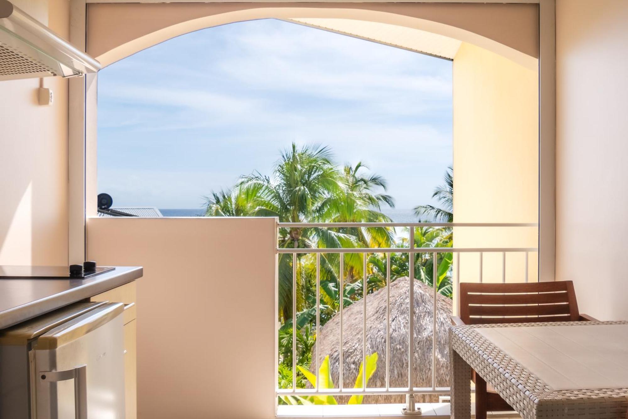 Studio Sea View Kitchenette