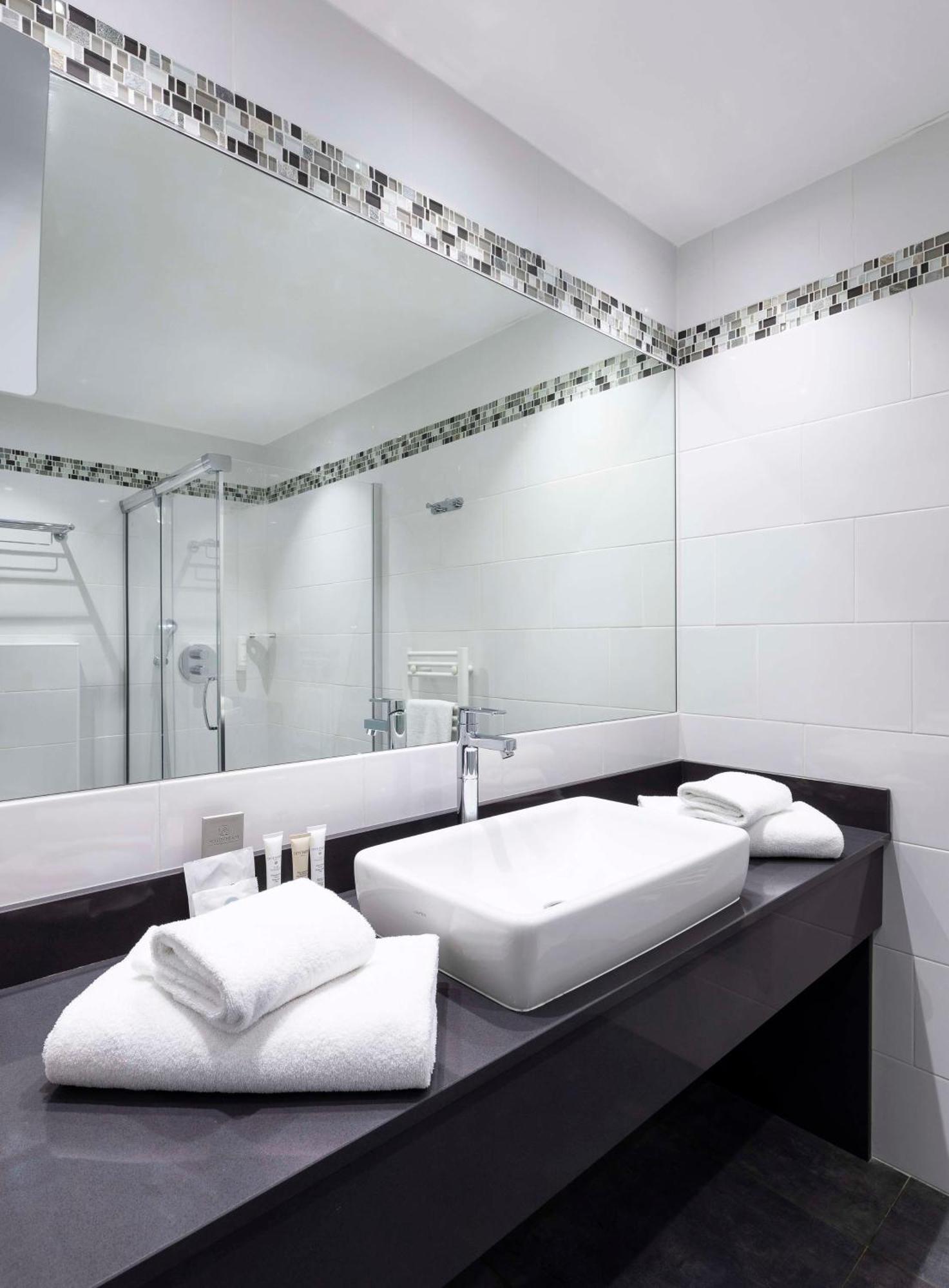 Standard Queen Room Ground Floor