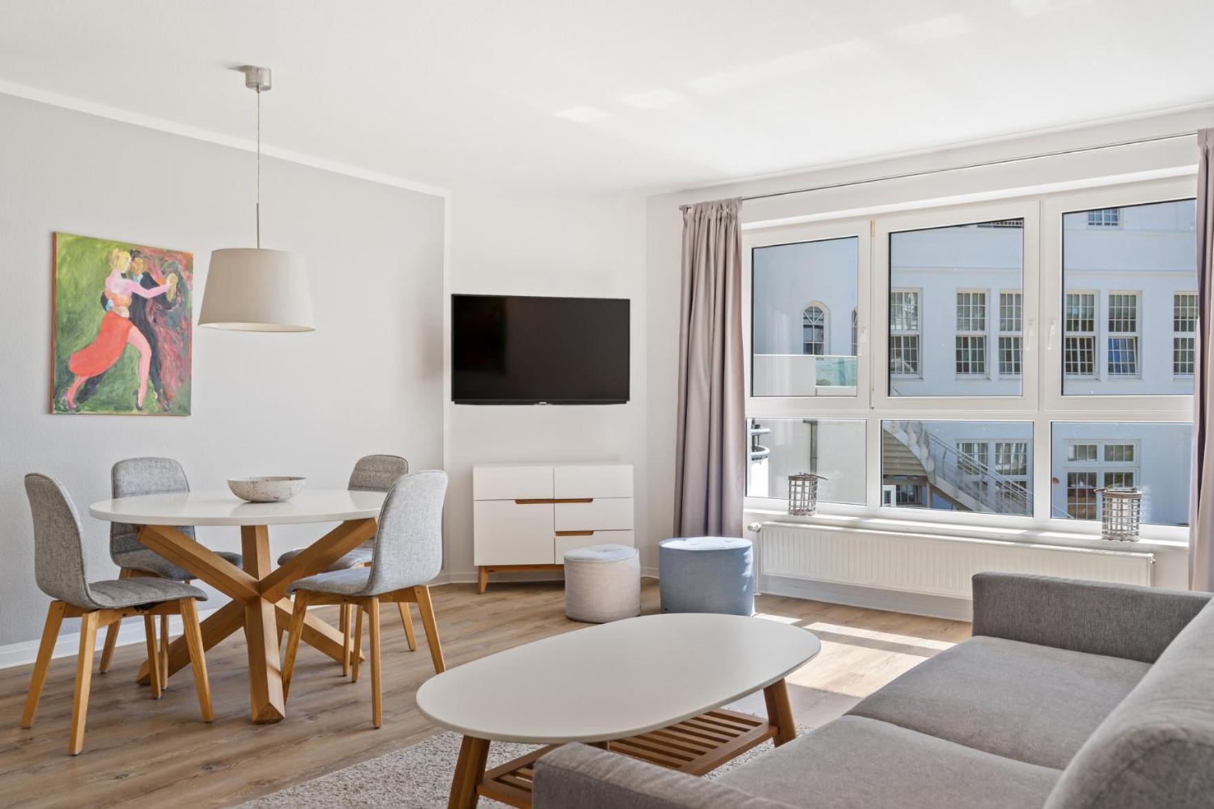 Apartment Balcony Annex building