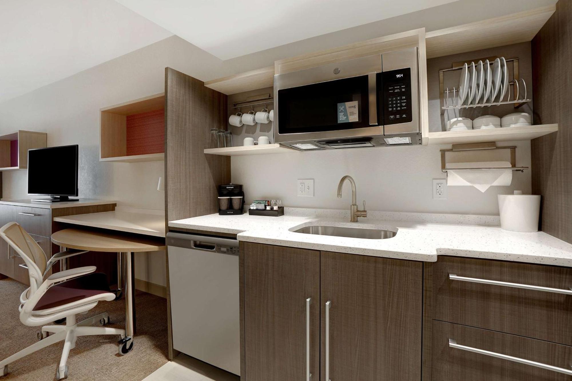 King Studio Suite