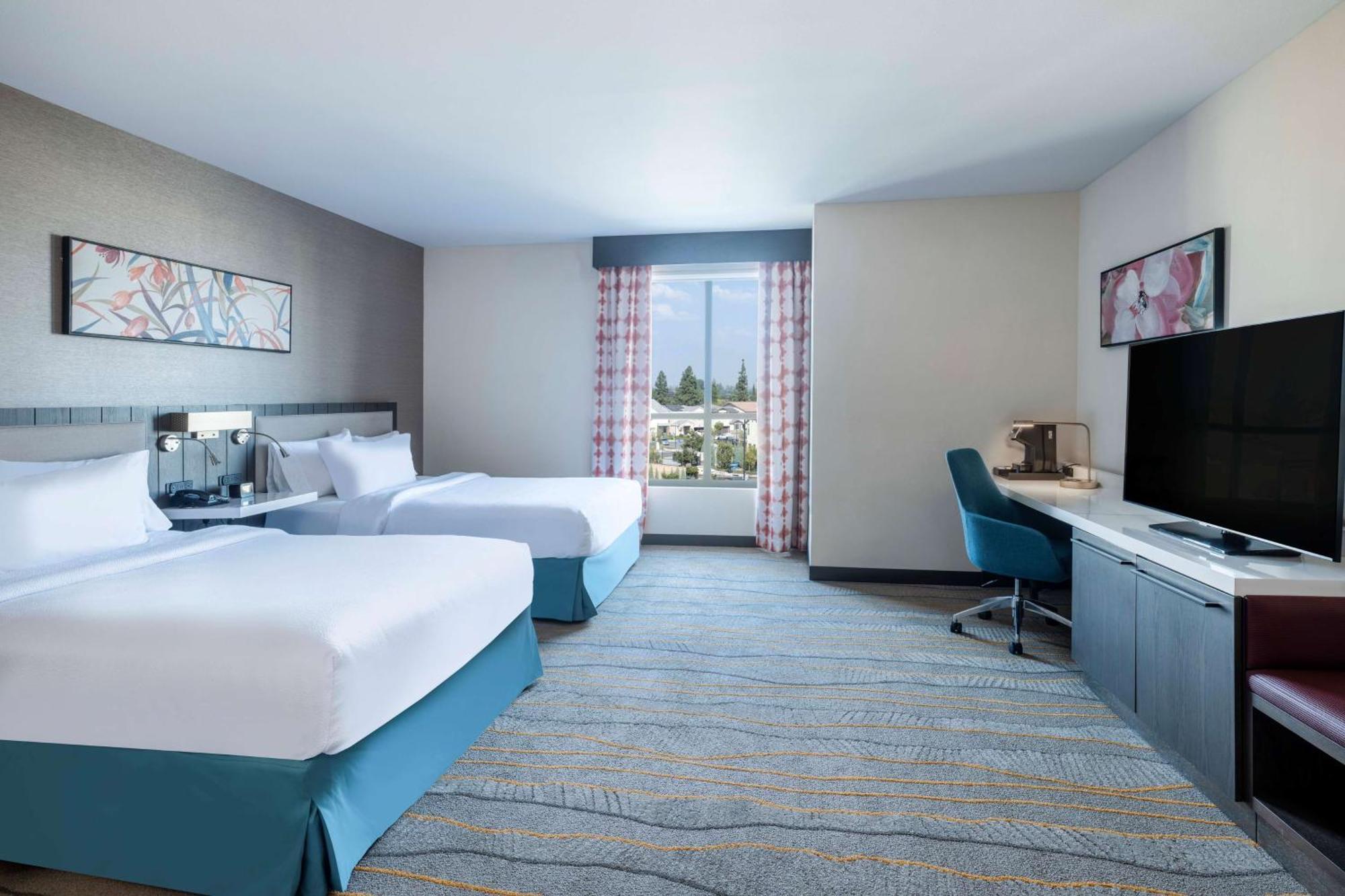 Queen Room Two Queen Beds Mobility Access