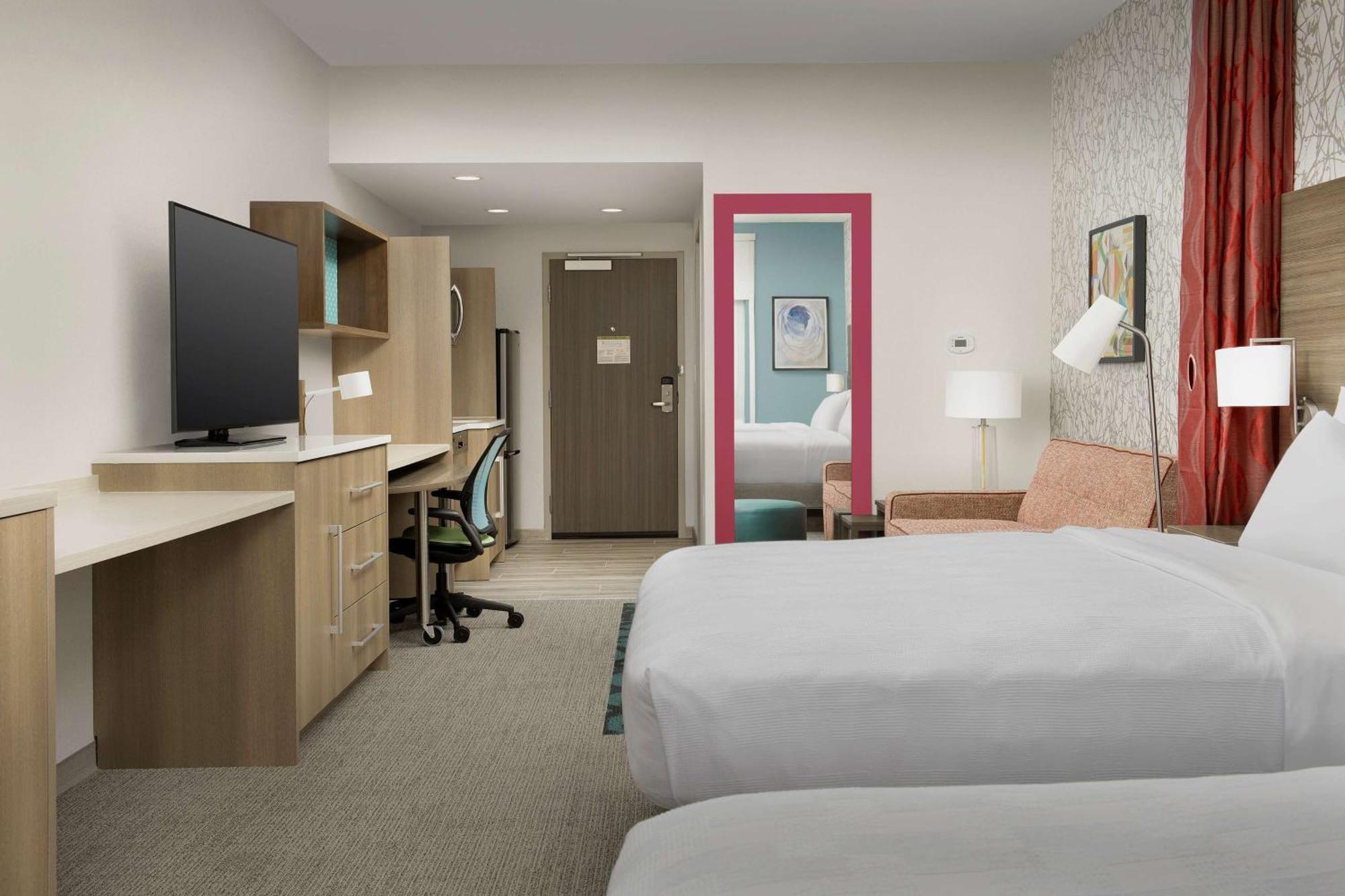 Queen Studio Two Queen Beds Non-Smoking