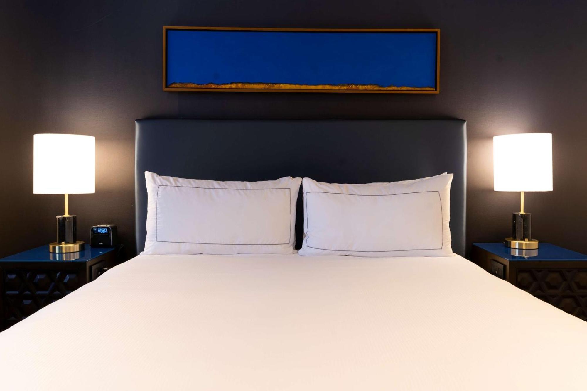 King Room,1557070918:JPEG