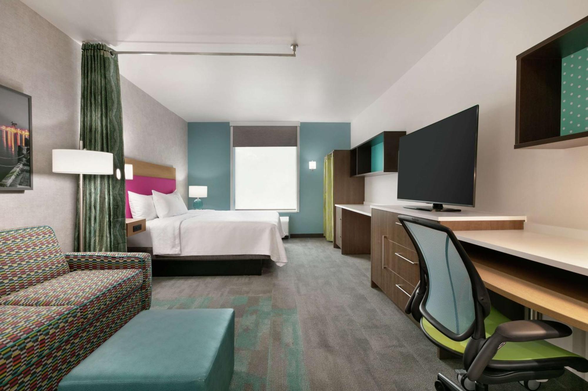 King Studio Suite Hearing Access or Non-Smoking