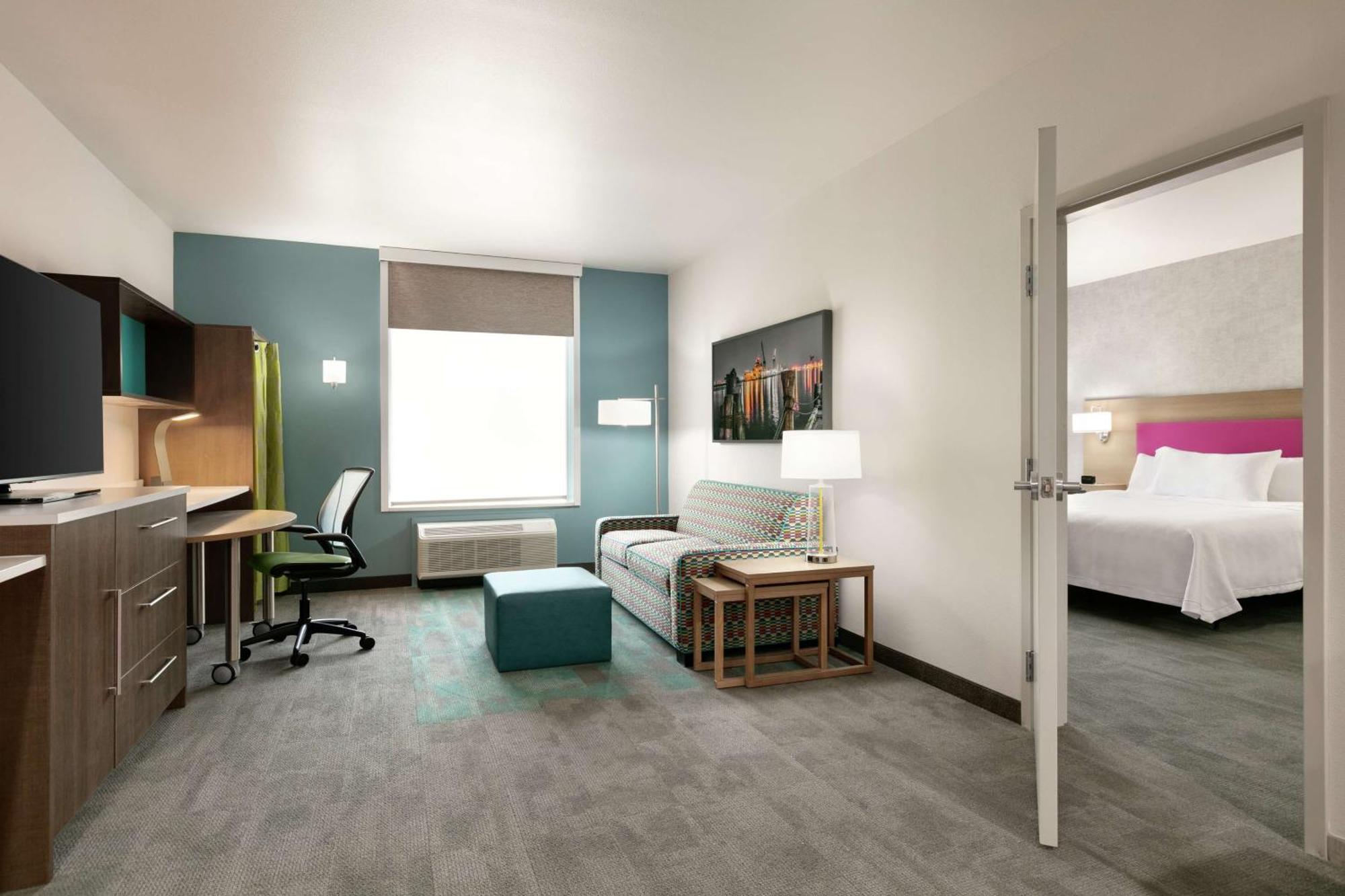 One-Bedroom King Suite Non-Smoking