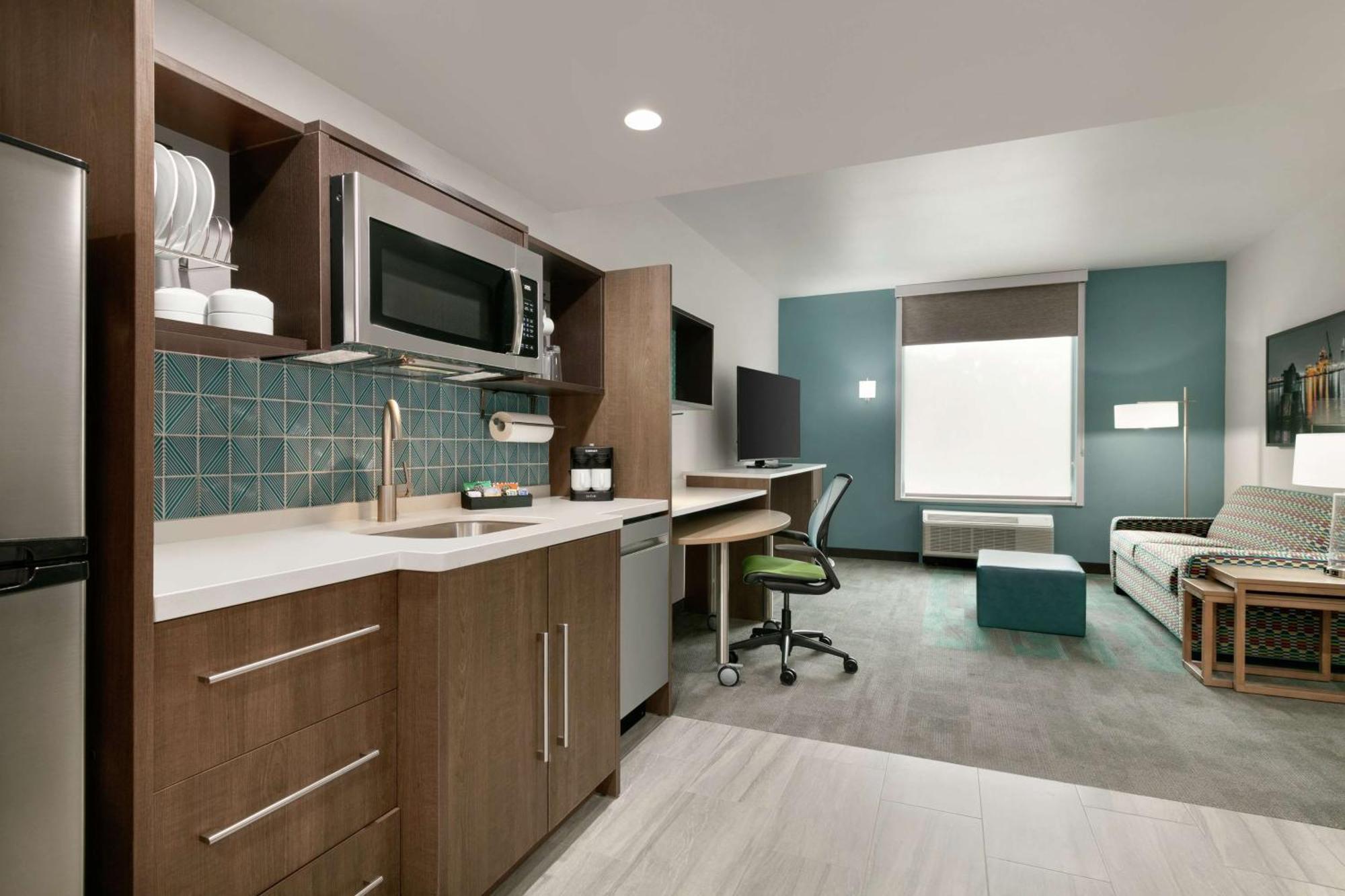 One-Bedroom King Suite Non-Smoking