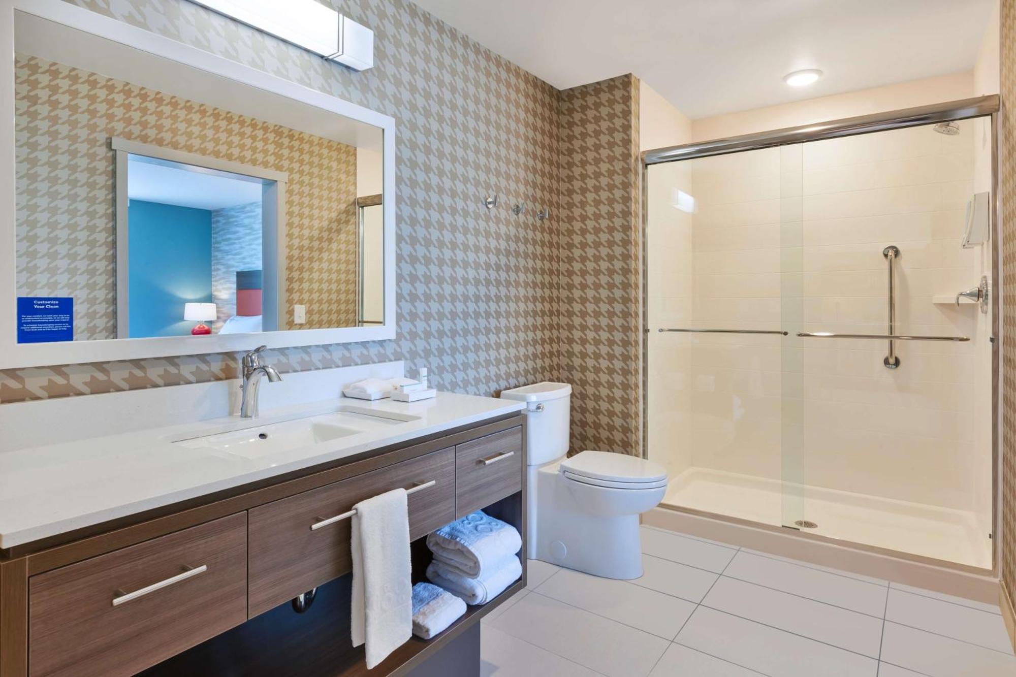 One-Bedroom King Suite Non-Smoking