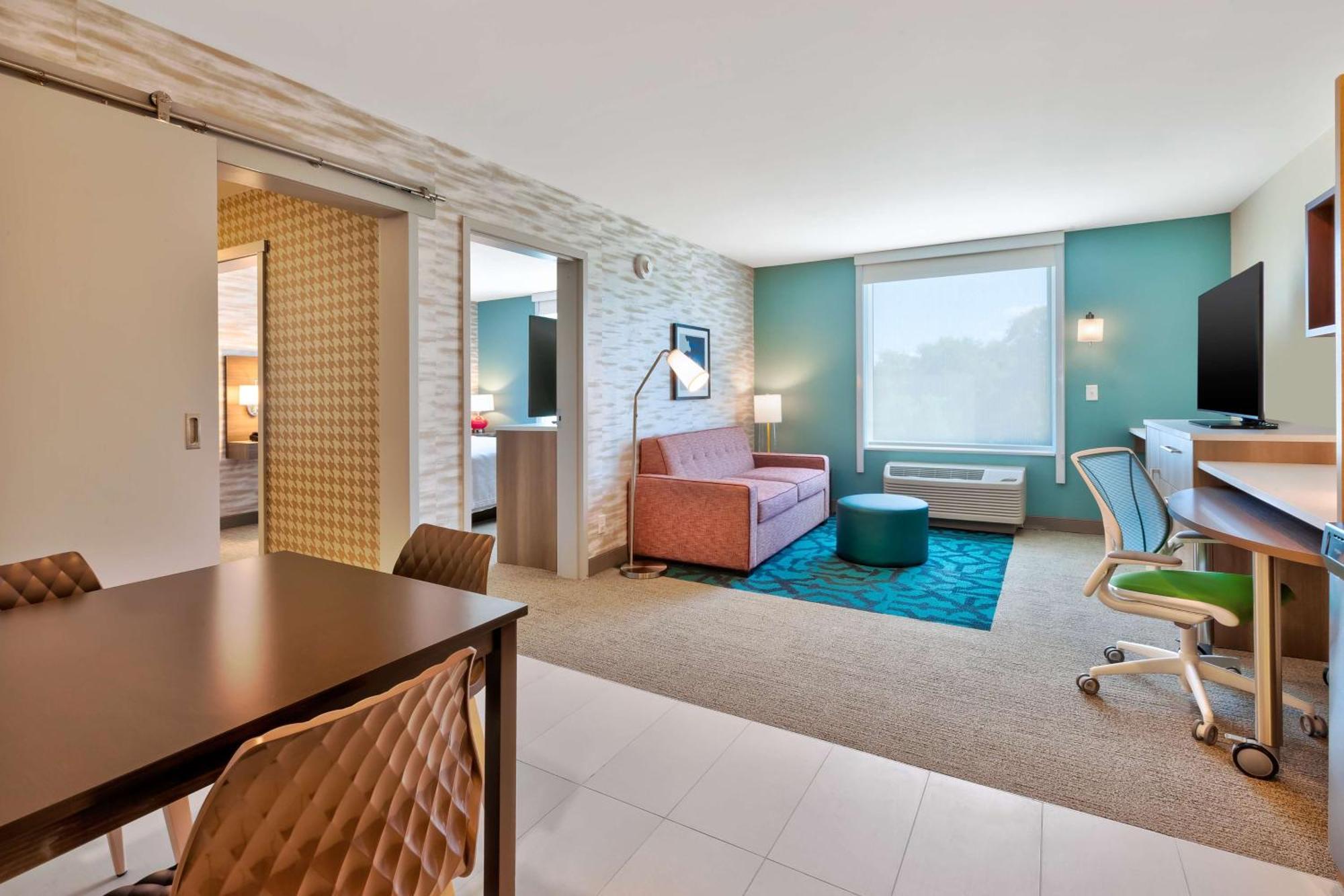 One-Bedroom King Suite Non-Smoking