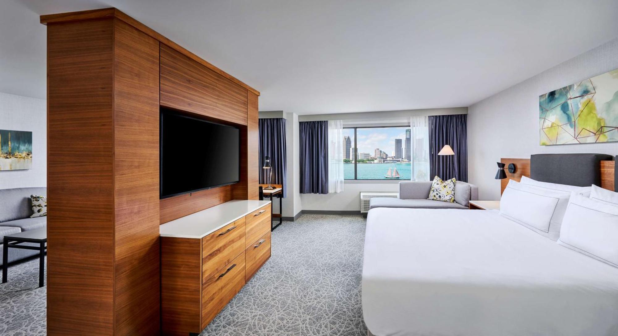 King Studio Suite Water View