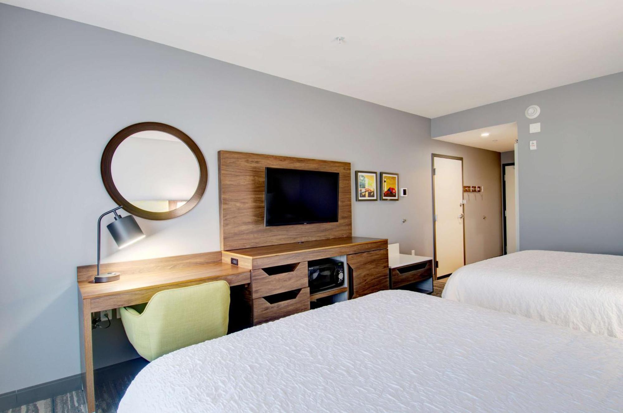 Queen Room Two Queen Beds