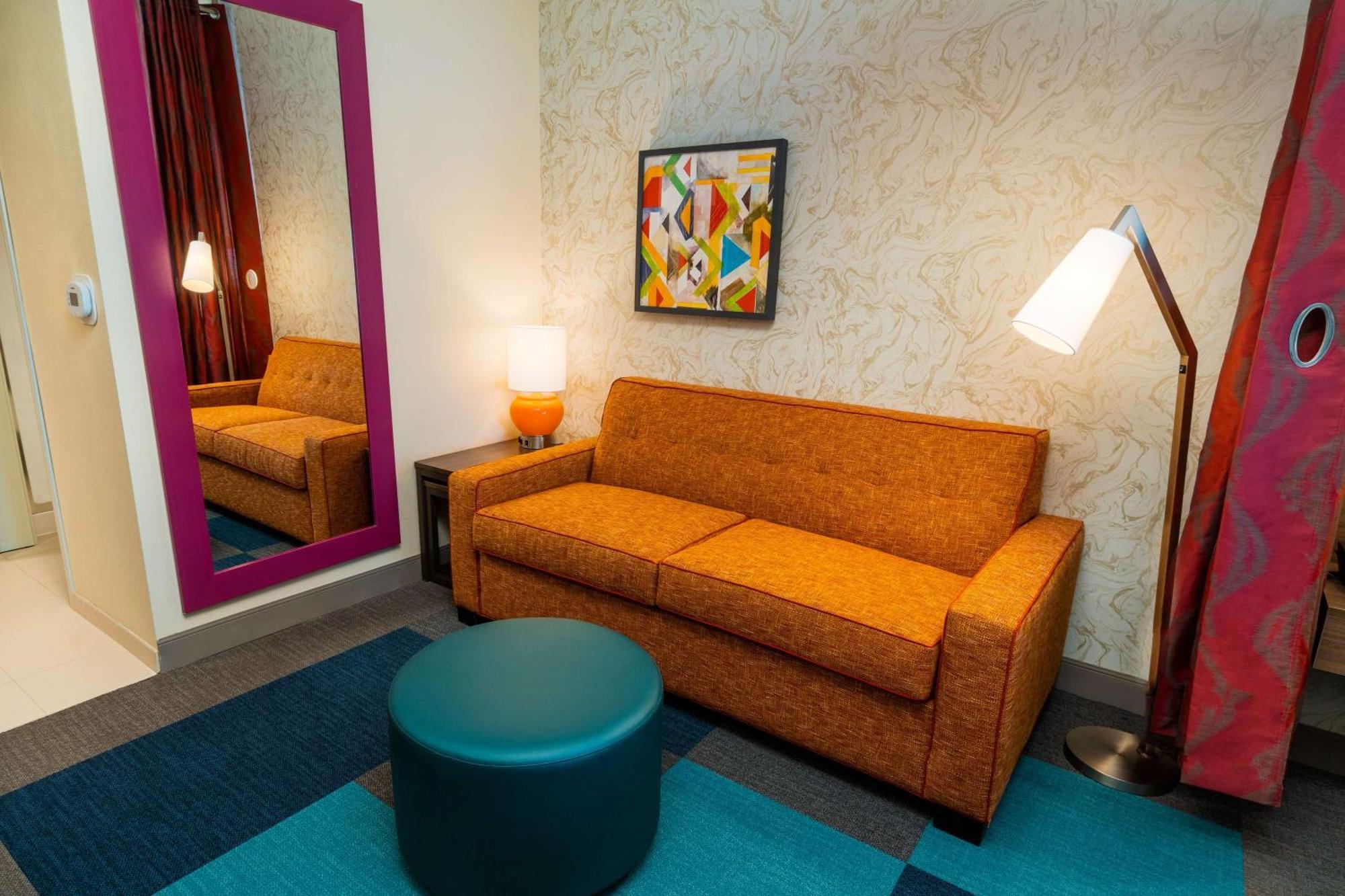 King Studio Suite Non-Smoking