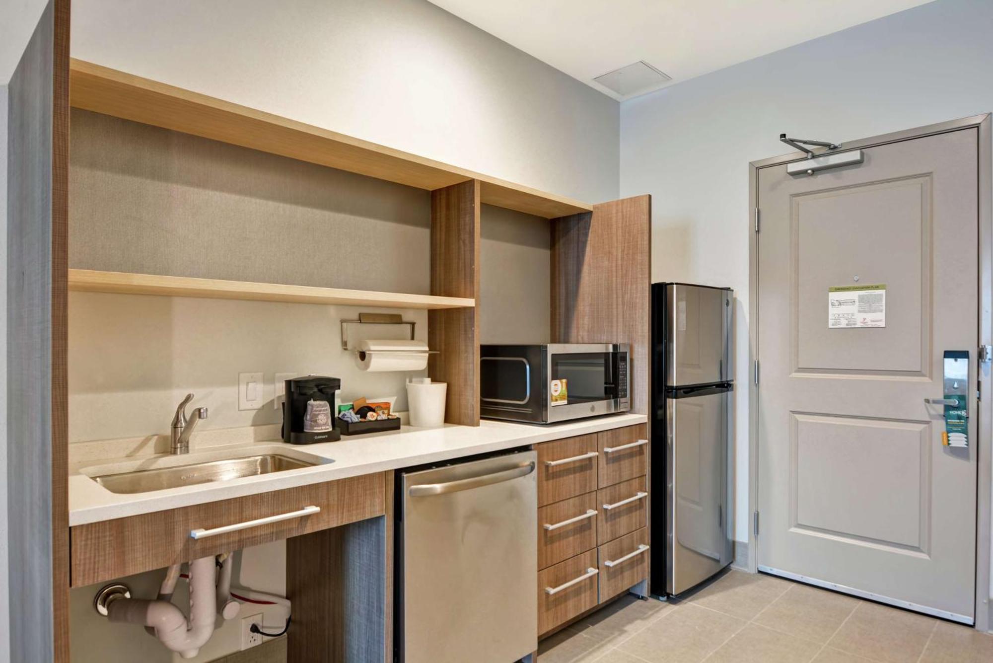 King Studio Suite Hearing Accessible or Non-Smoking