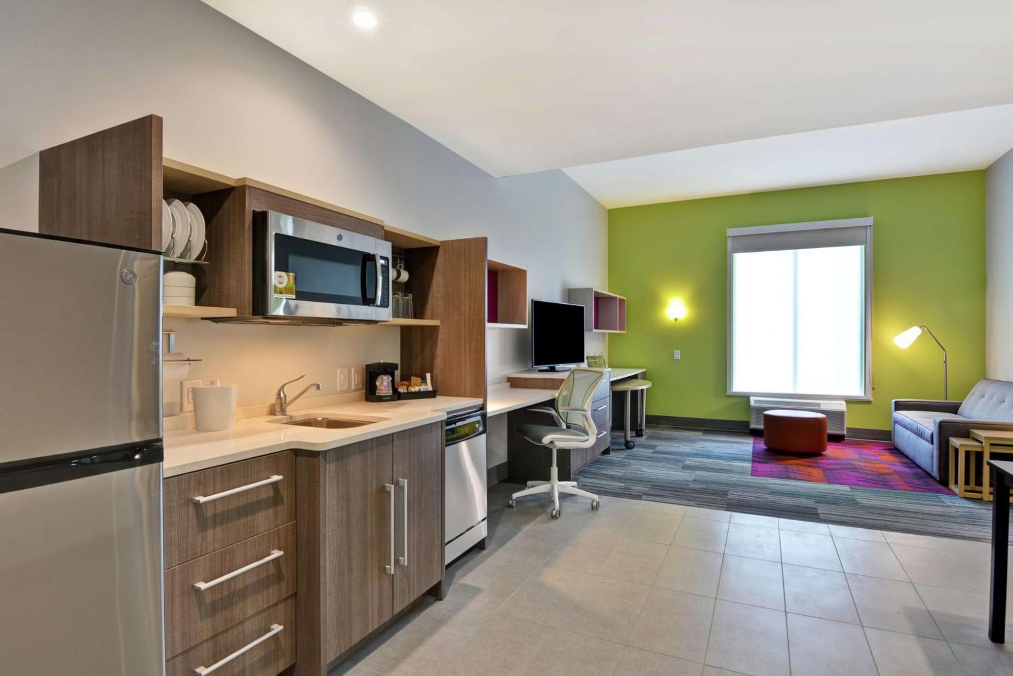 One-Bedroom King Suite Non-Smoking
