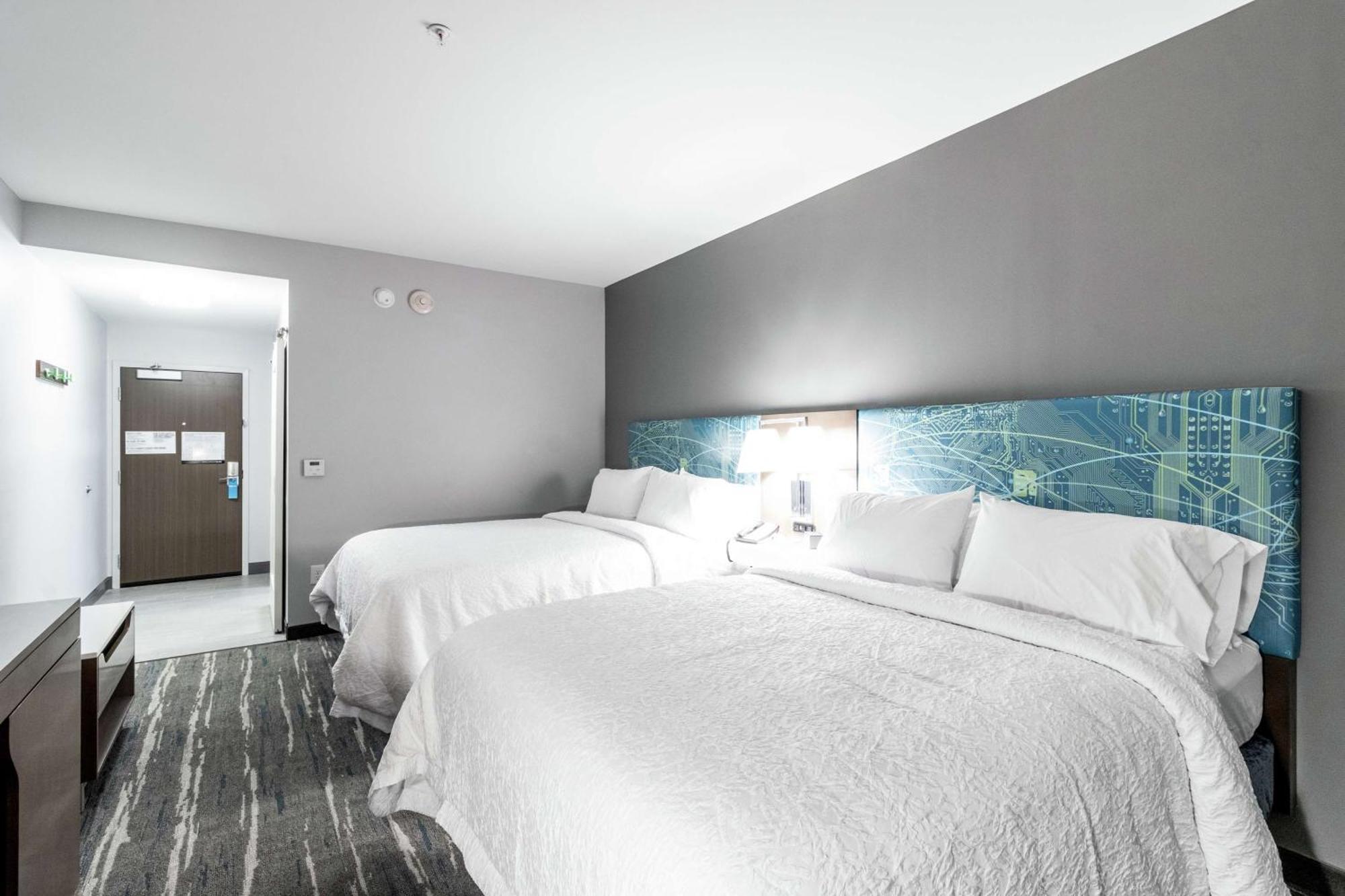 Queen Room Two Queen Beds