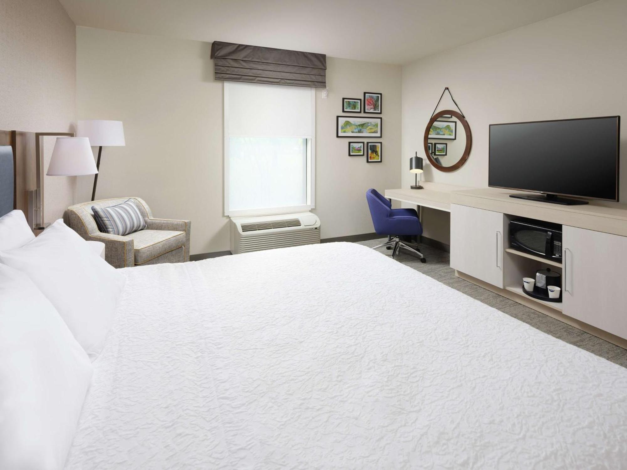King Room,1557372292:JPEG