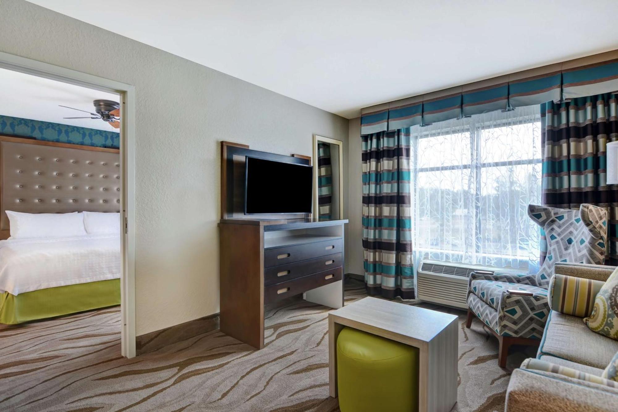 One-Bedroom King Suite Non-Smoking