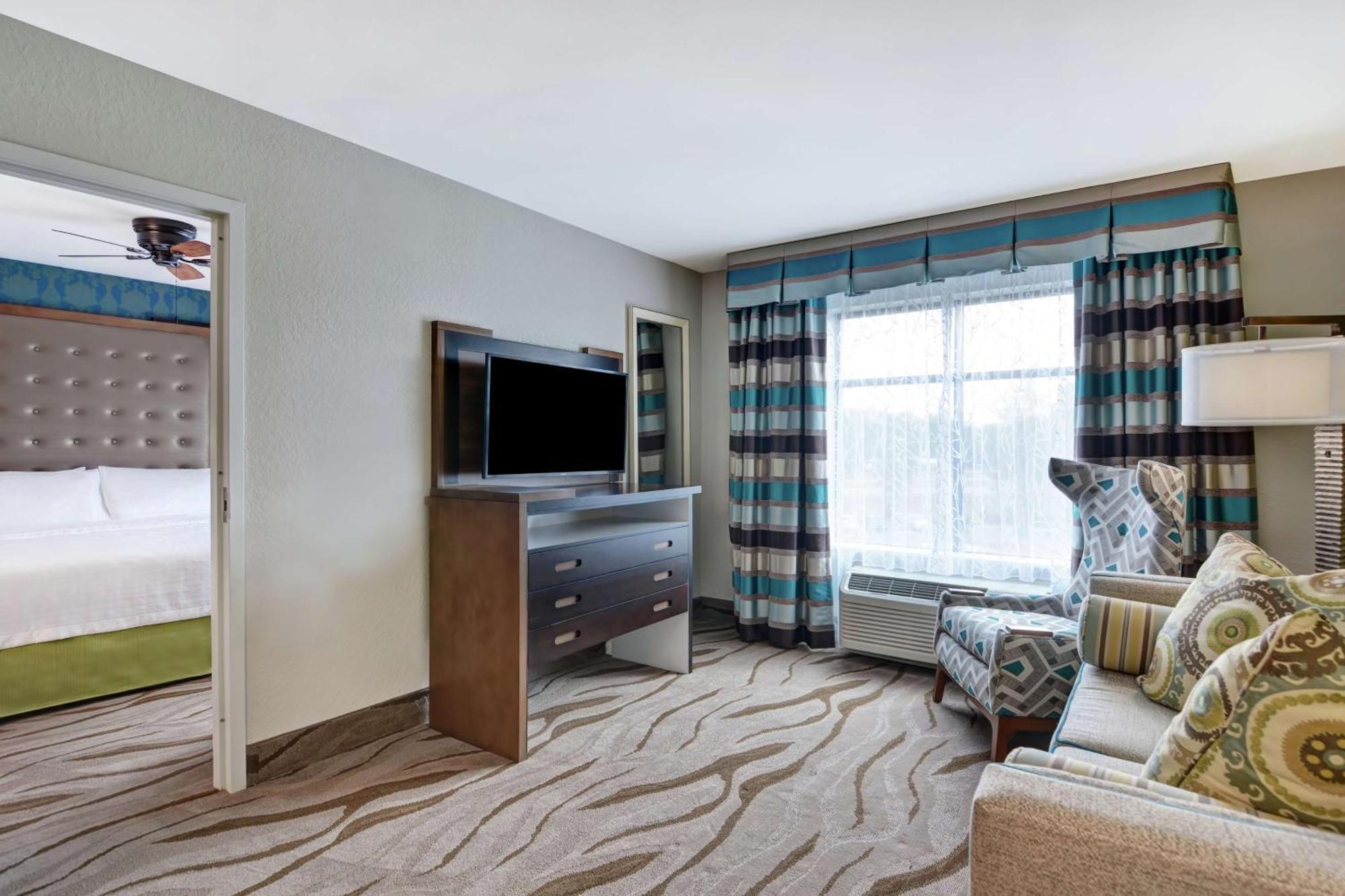 One-Bedroom King Suite Non-Smoking