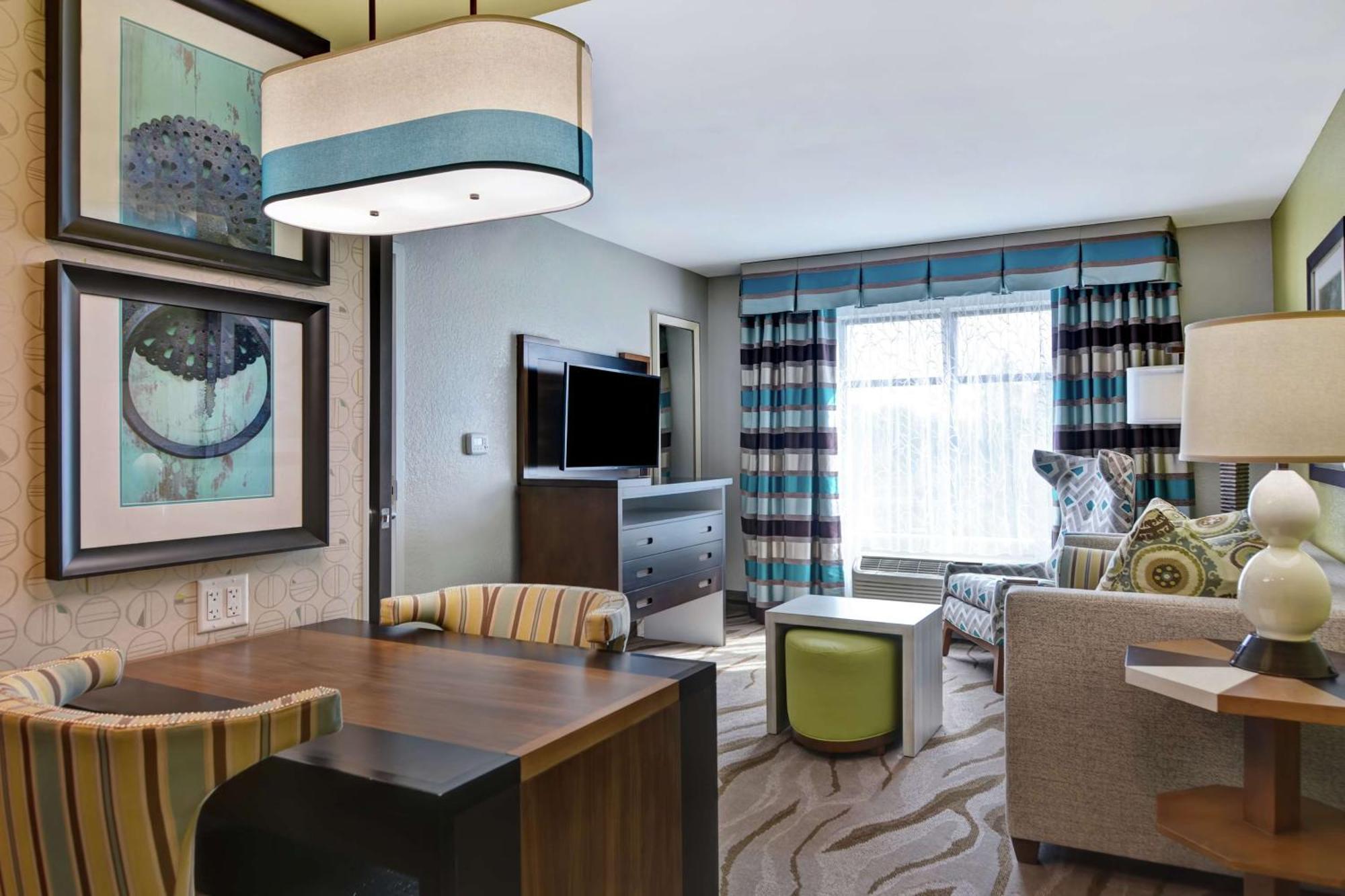 One-Bedroom King Suite Non-Smoking