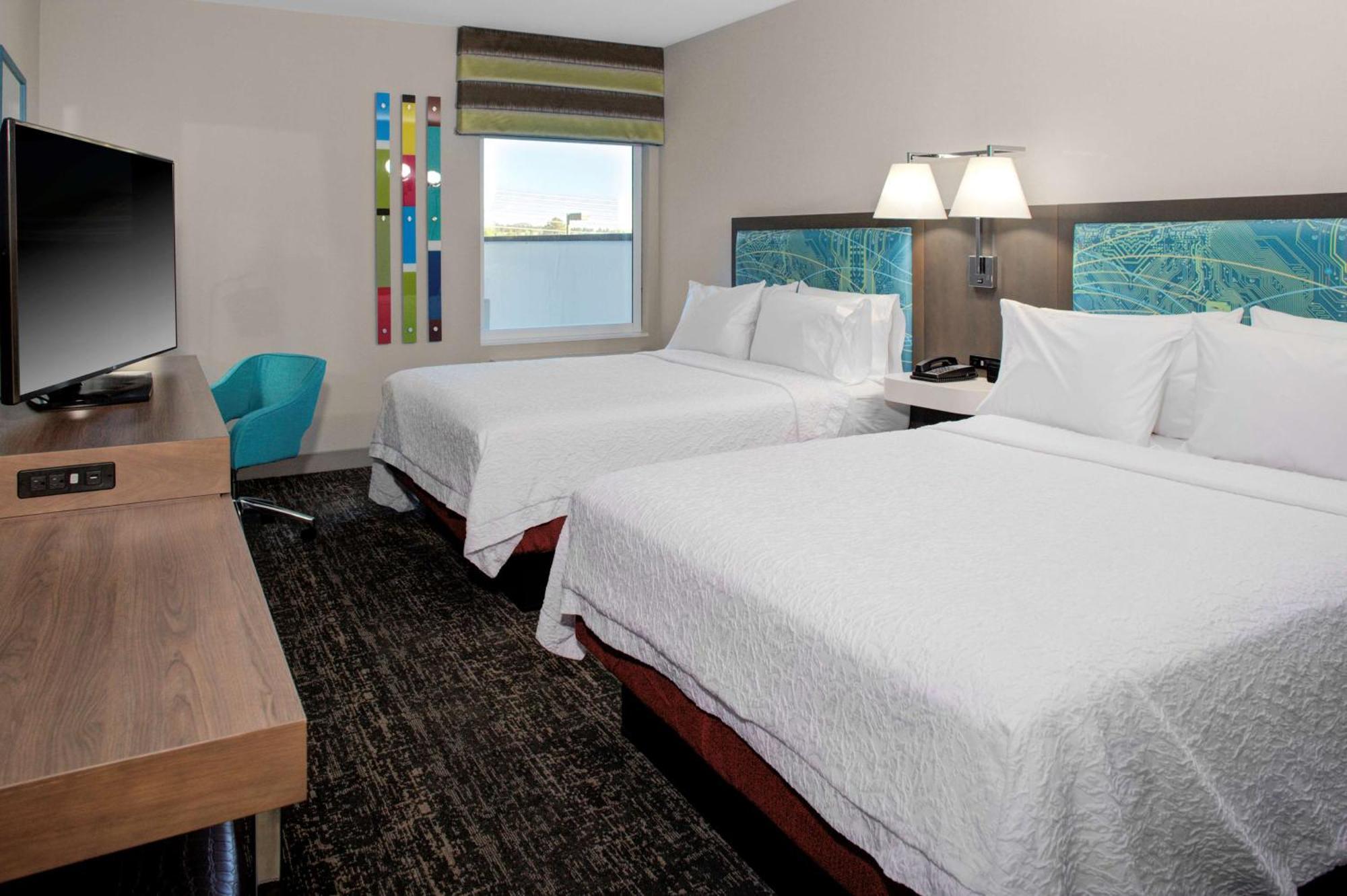 Queen Room Two Queen Beds Non-Smoking
